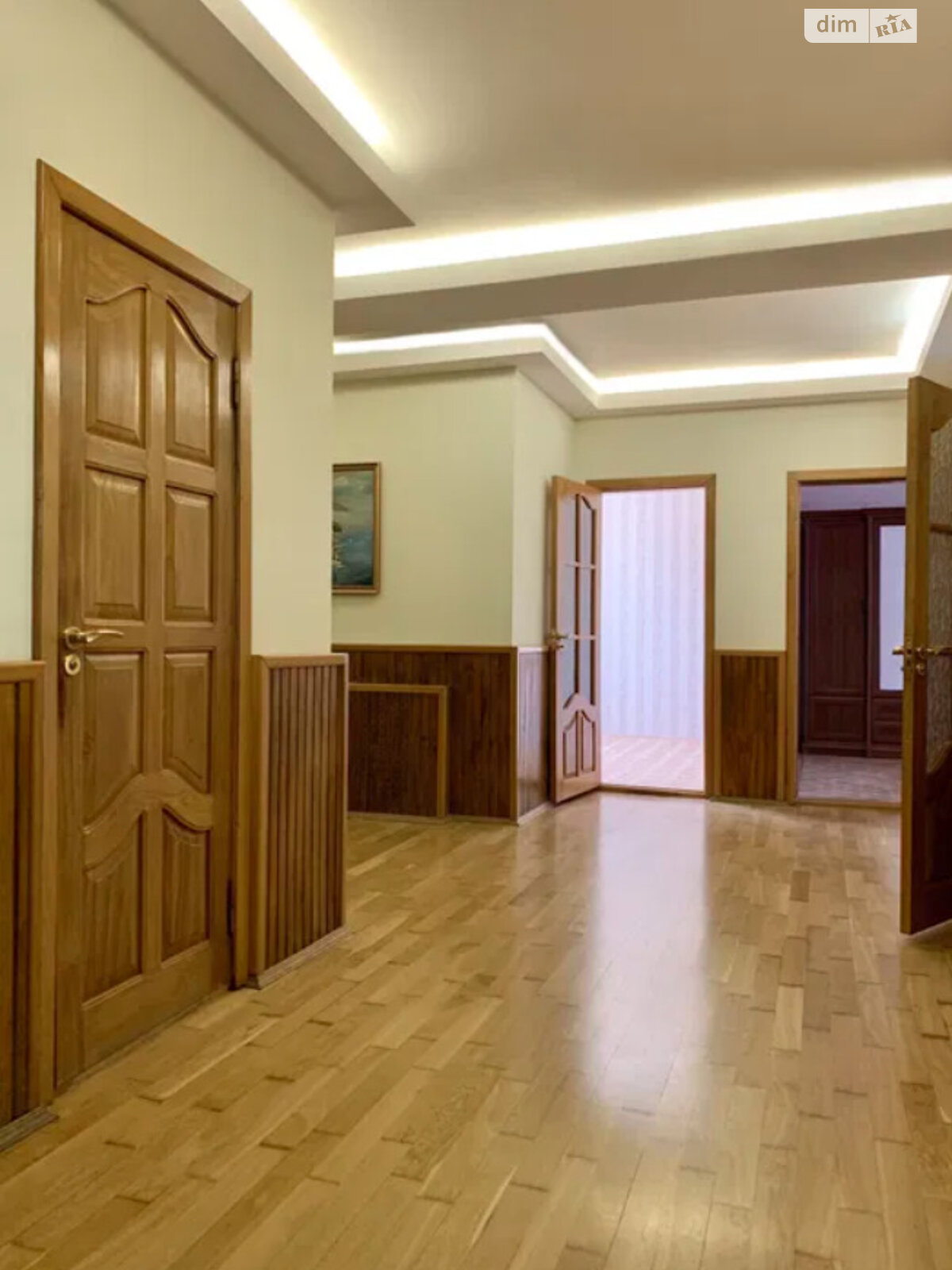 двухэтажный дом с гаражом, 312 кв. м, кирпич. Продажа в Киеве фото 1 двухэтажный дом с гаражом, 312 кв. м, кирпич. Продажа в Киеве фото 1