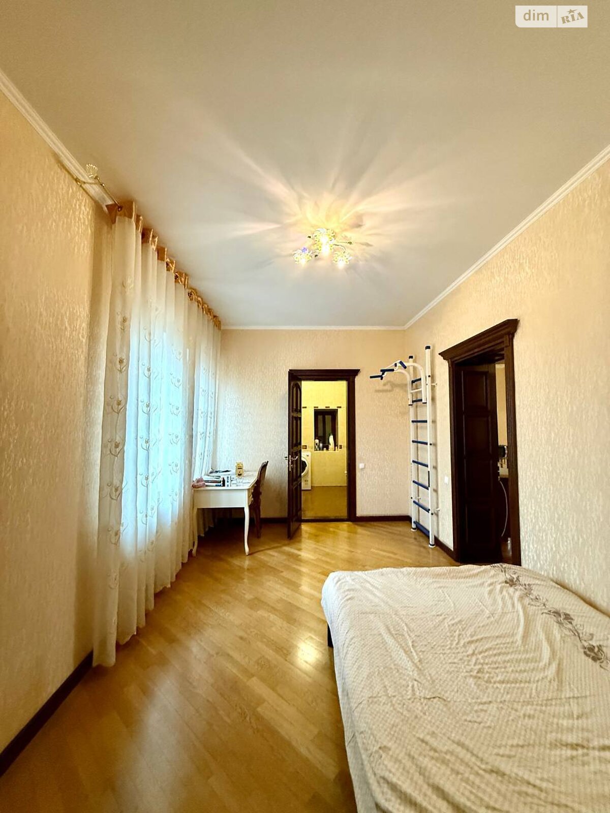 двухэтажный дом с верандой, 300 кв. м, кирпич. Продажа в Виннице фото 1 двухэтажный дом с верандой, 300 кв. м, кирпич. Продажа в Виннице фото 1