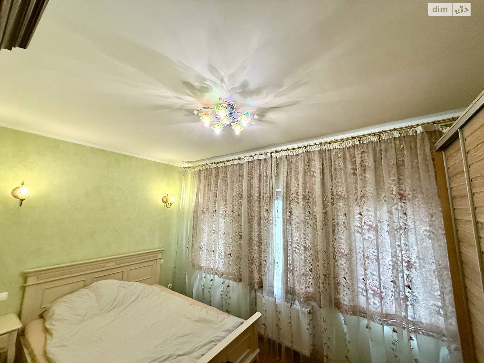 двухэтажный дом с верандой, 300 кв. м, кирпич. Продажа в Виннице фото 1 двухэтажный дом с верандой, 300 кв. м, кирпич. Продажа в Виннице фото 1