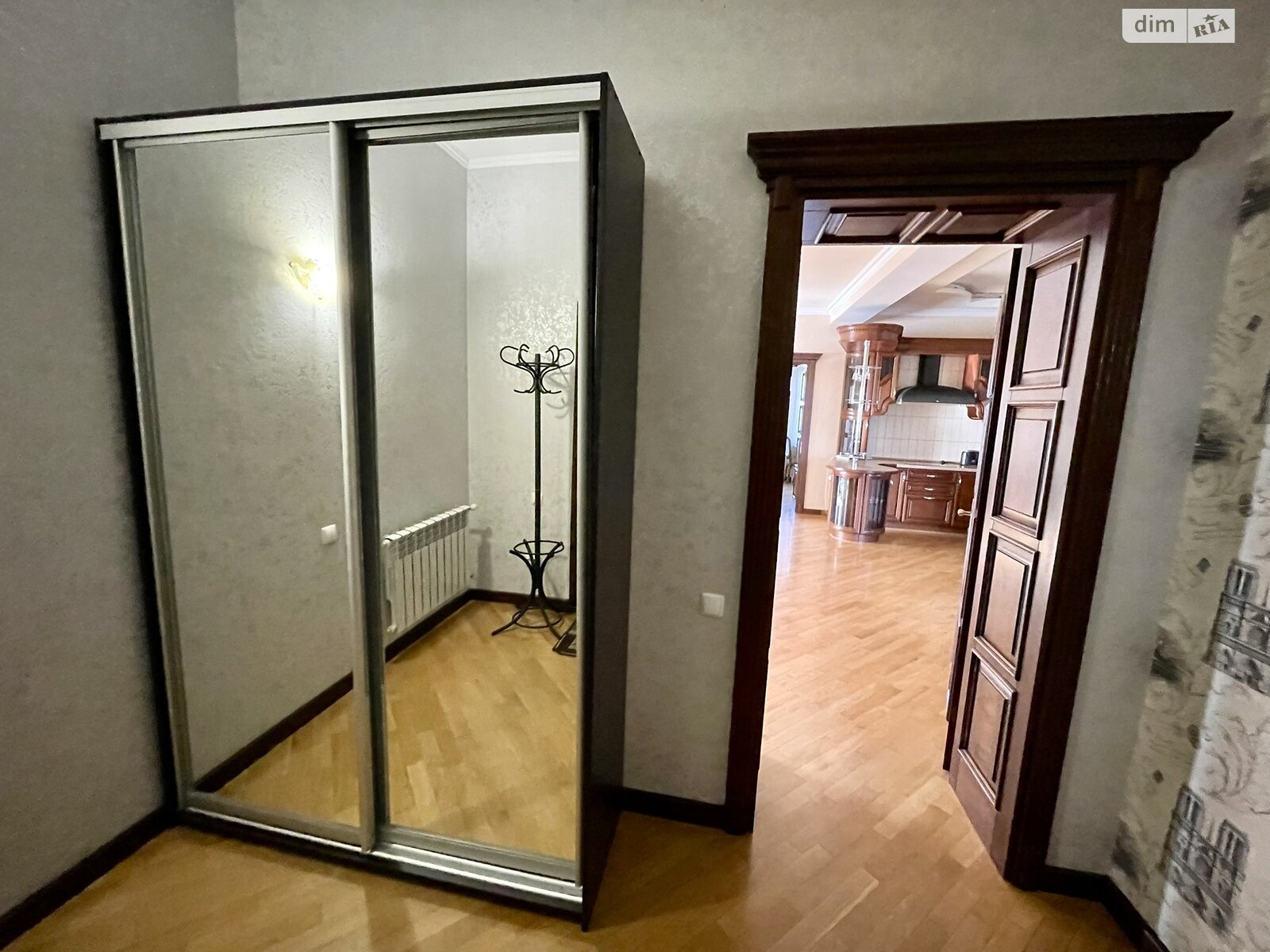 двухэтажный дом с балконом, 300 кв. м, кирпич. Продажа в Виннице фото 1 двухэтажный дом с балконом, 300 кв. м, кирпич. Продажа в Виннице фото 1