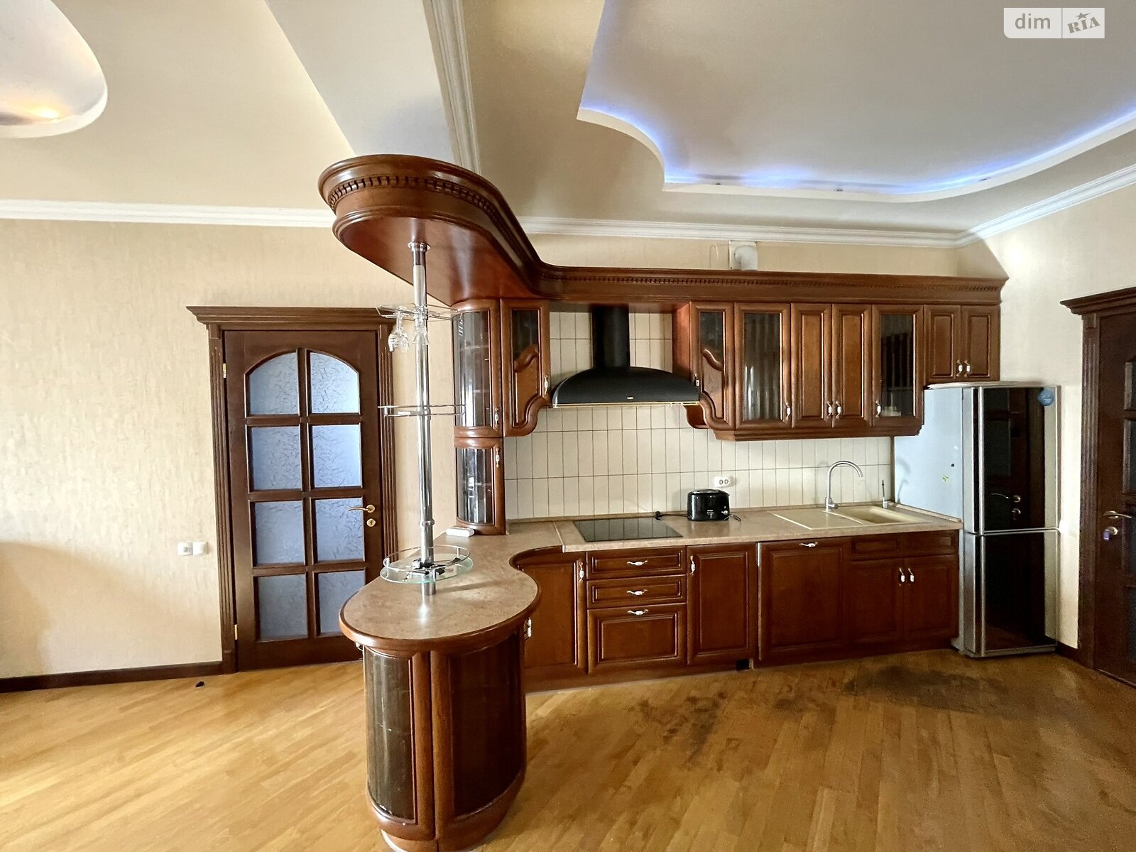 двухэтажный дом с балконом, 300 кв. м, кирпич. Продажа в Виннице фото 1 двухэтажный дом с балконом, 300 кв. м, кирпич. Продажа в Виннице фото 1
