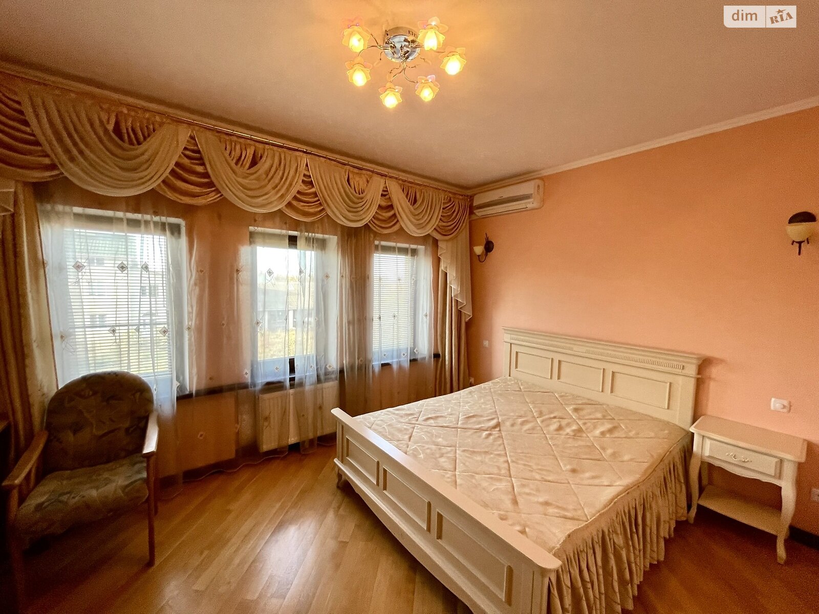 двухэтажный дом с балконом, 300 кв. м, кирпич. Продажа в Виннице фото 1 двухэтажный дом с балконом, 300 кв. м, кирпич. Продажа в Виннице фото 1