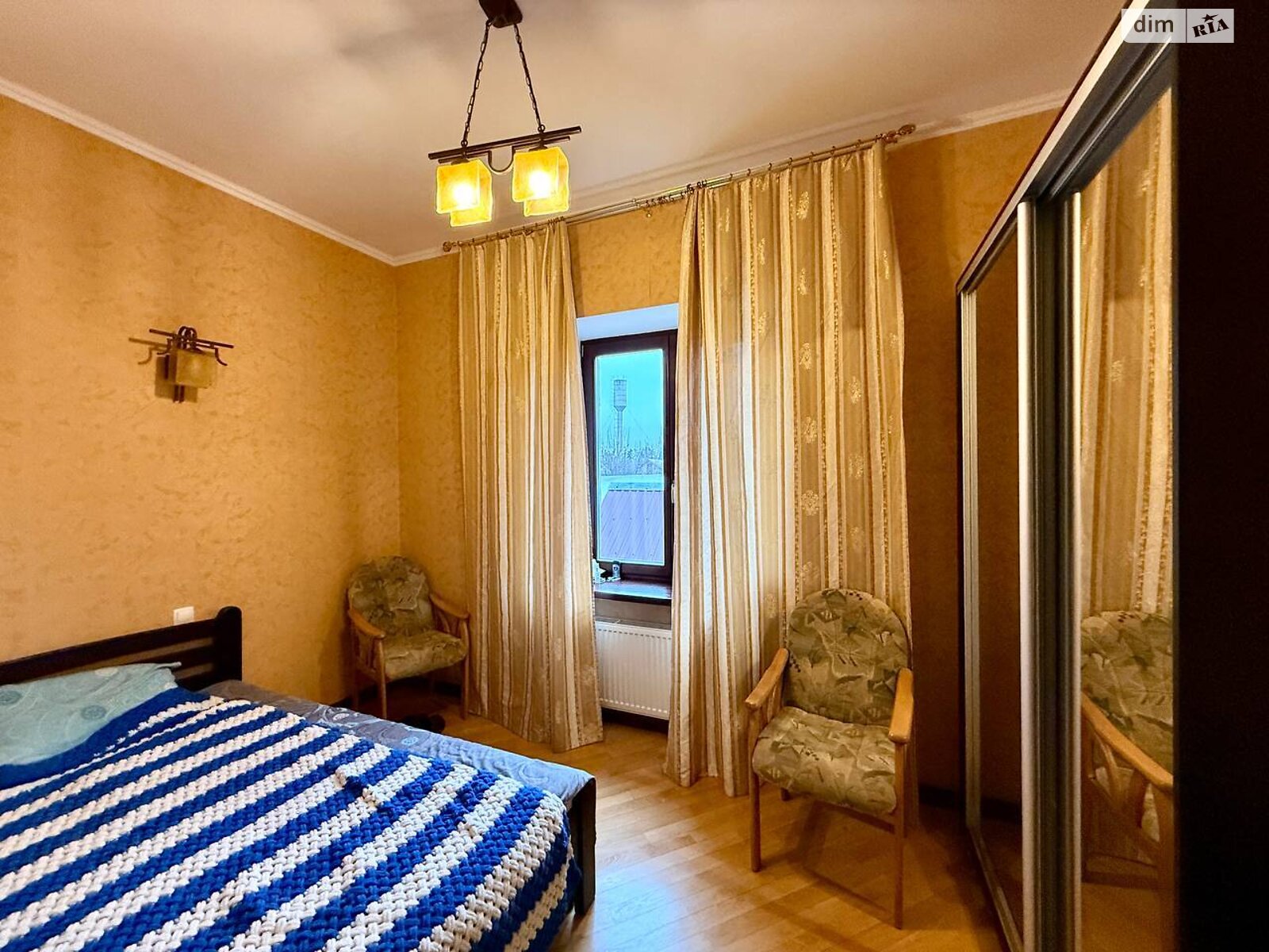 двухэтажный дом с балконом, 300 кв. м, кирпич. Продажа в Виннице фото 1 двухэтажный дом с балконом, 300 кв. м, кирпич. Продажа в Виннице фото 1