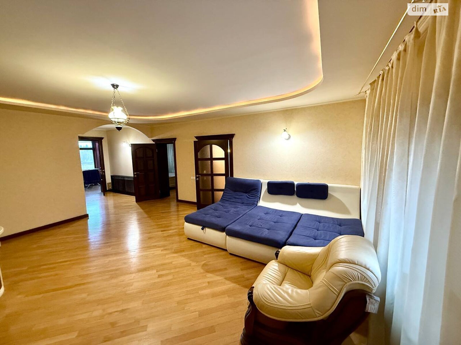 двухэтажный дом с балконом, 300 кв. м, кирпич. Продажа в Виннице фото 1 двухэтажный дом с балконом, 300 кв. м, кирпич. Продажа в Виннице фото 1