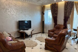 одноэтажный дом с верандой, 137.3 кв. м, кирпич. Продажа в Цумани фото 2