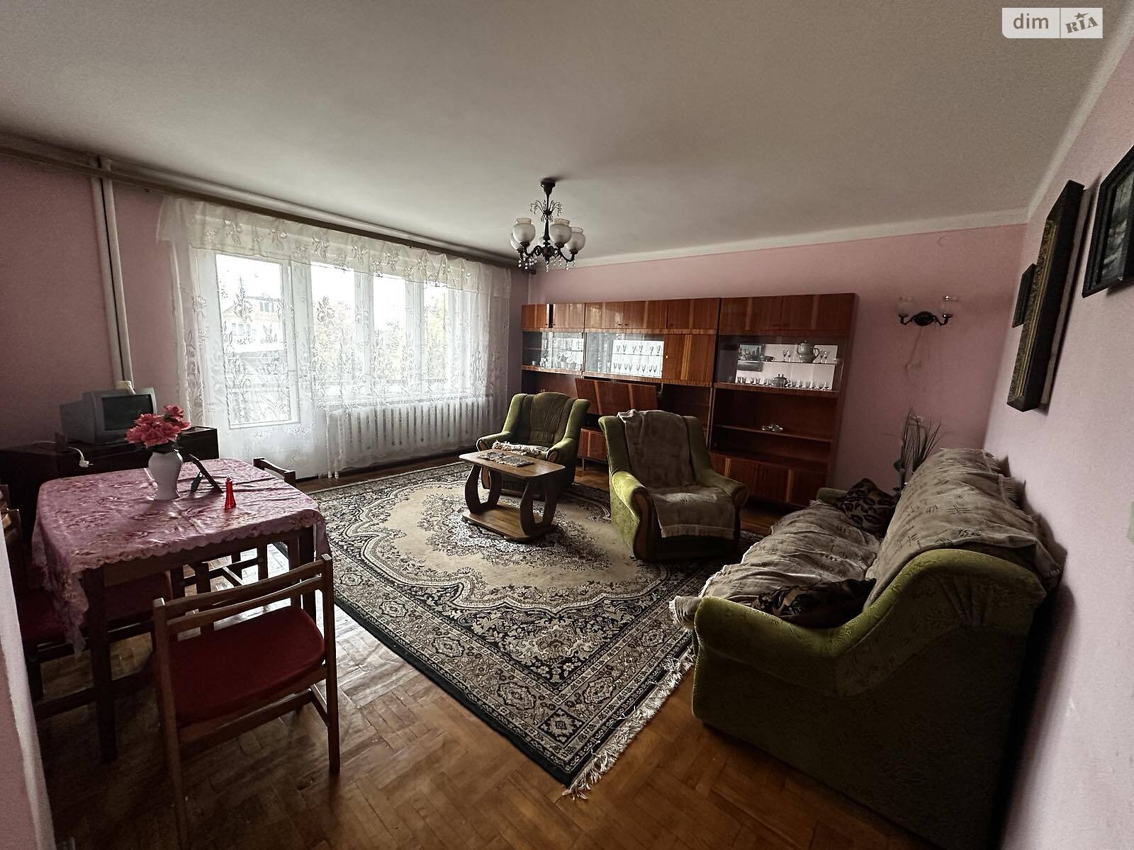 двухэтажный дом с гаражом, 223 кв. м, кирпич. Продажа в Тячеве фото 1 двухэтажный дом с гаражом, 223 кв. м, кирпич. Продажа в Тячеве фото 1