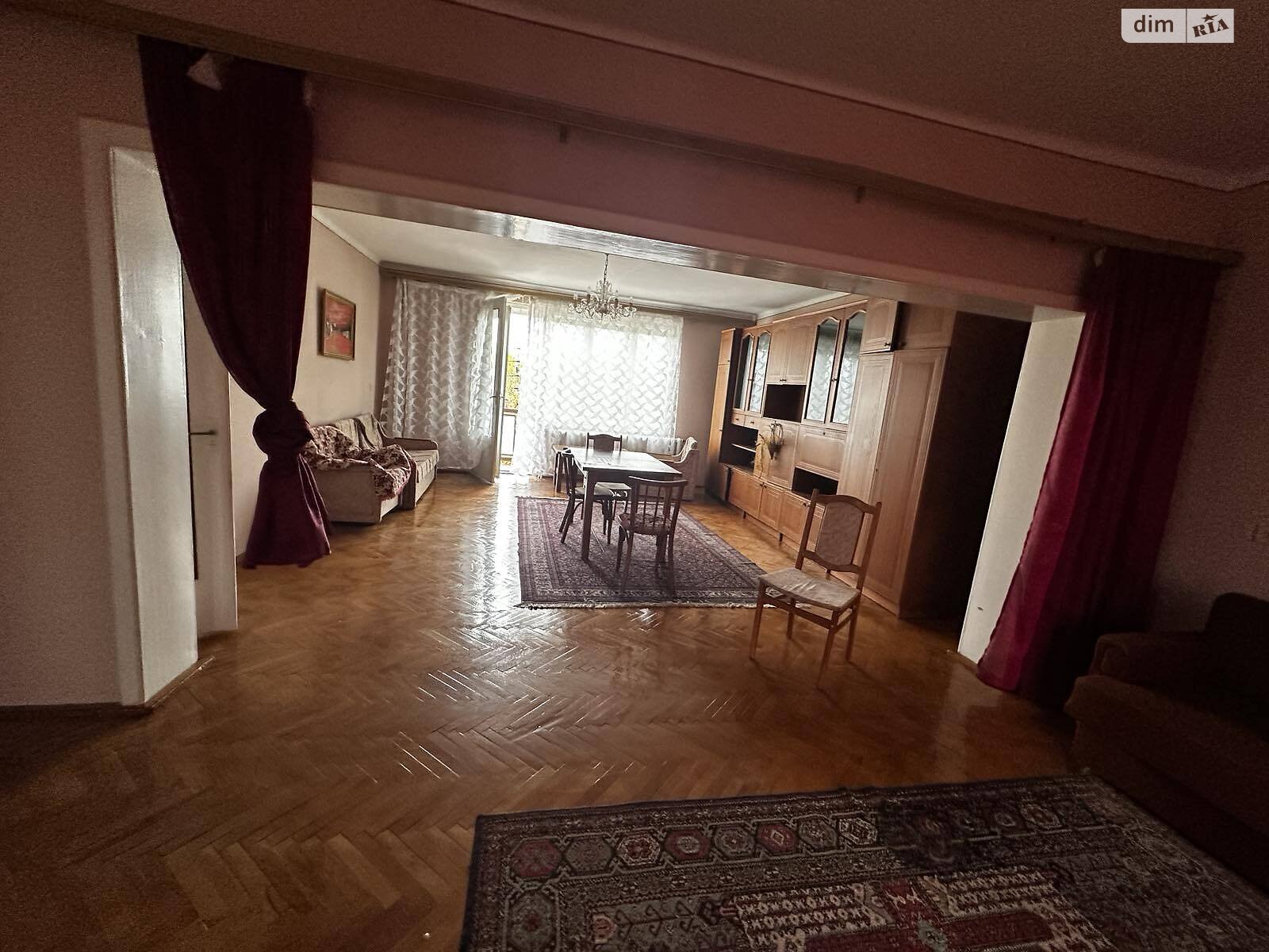 двухэтажный дом с гаражом, 223 кв. м, кирпич. Продажа в Тячеве фото 1 двухэтажный дом с гаражом, 223 кв. м, кирпич. Продажа в Тячеве фото 1