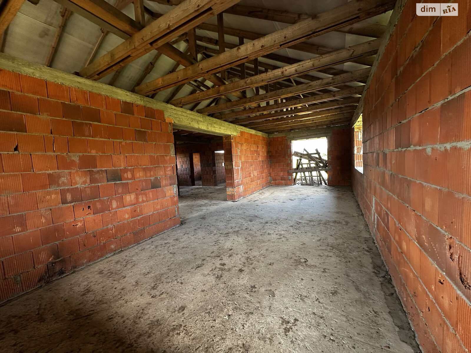 одноэтажный дом, 160 кв. м, кирпич. Продажа в Тячеве фото 1 одноэтажный дом, 160 кв. м, кирпич. Продажа в Тячеве фото 1