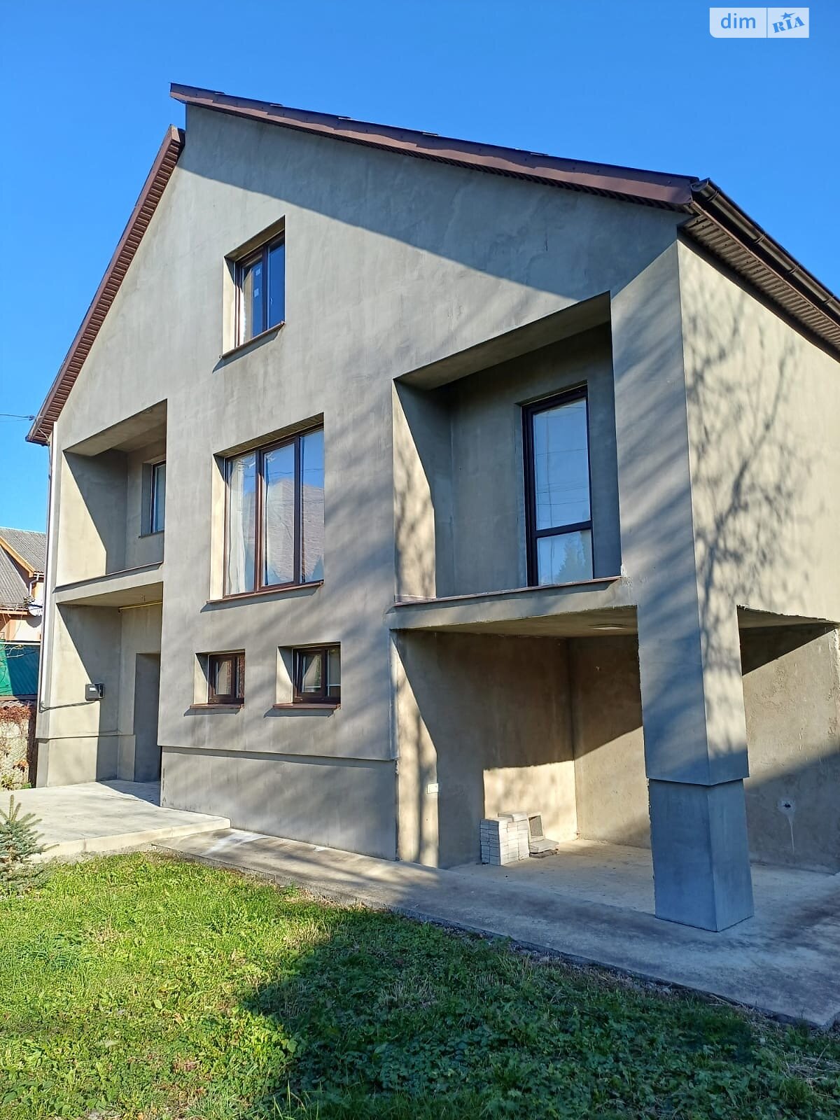 двоповерховий будинок з верандою, 199.9 кв. м, цегла. Продаж у Тячеві фото 1 двоповерховий будинок з верандою, 199.9 кв. м, цегла. Продаж у Тячеві фото 1