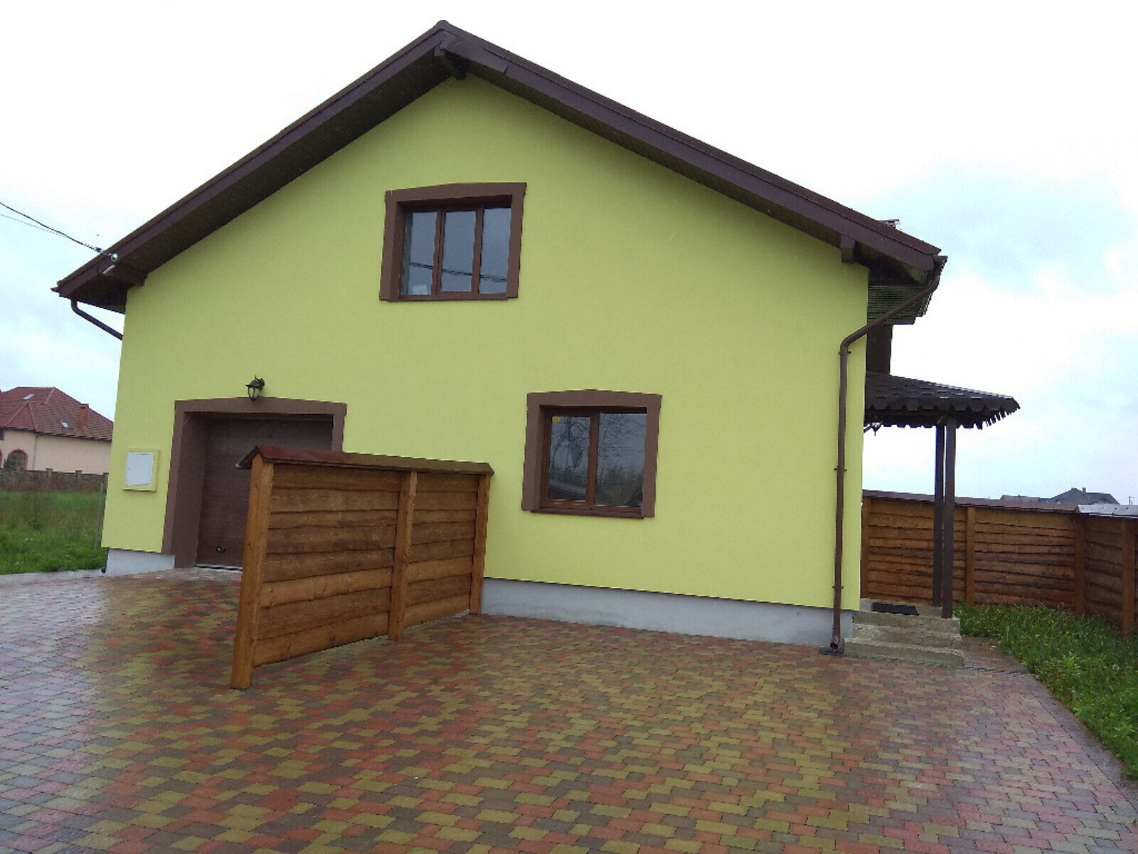 двоповерховий будинок з балконом, 240 кв. м, кирпич. Продаж в Івано-Франківську фото 1 двоповерховий будинок з балконом, 240 кв. м, кирпич. Продаж в Івано-Франківську фото 1