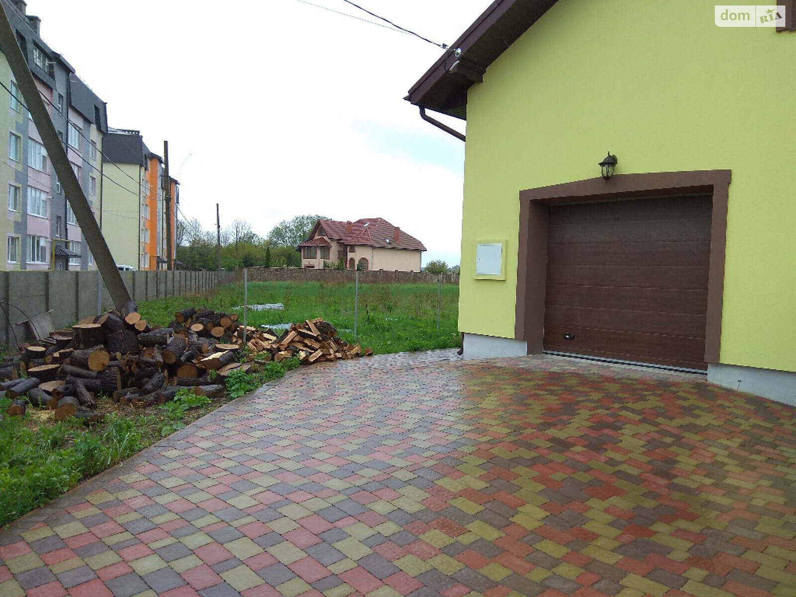 двоповерховий будинок з балконом, 240 кв. м, кирпич. Продаж в Івано-Франківську фото 1 двоповерховий будинок з балконом, 240 кв. м, кирпич. Продаж в Івано-Франківську фото 1