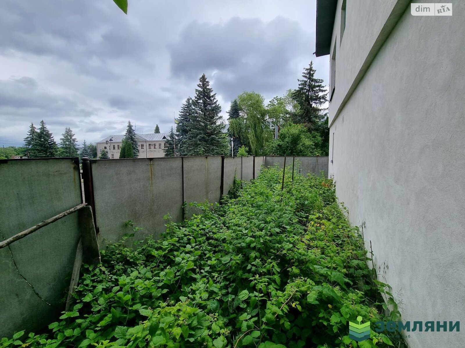 двоповерховий будинок з гаражем, 150 кв. м, цегла. Продаж у Тисмениці фото 1 двоповерховий будинок з гаражем, 150 кв. м, цегла. Продаж у Тисмениці фото 1