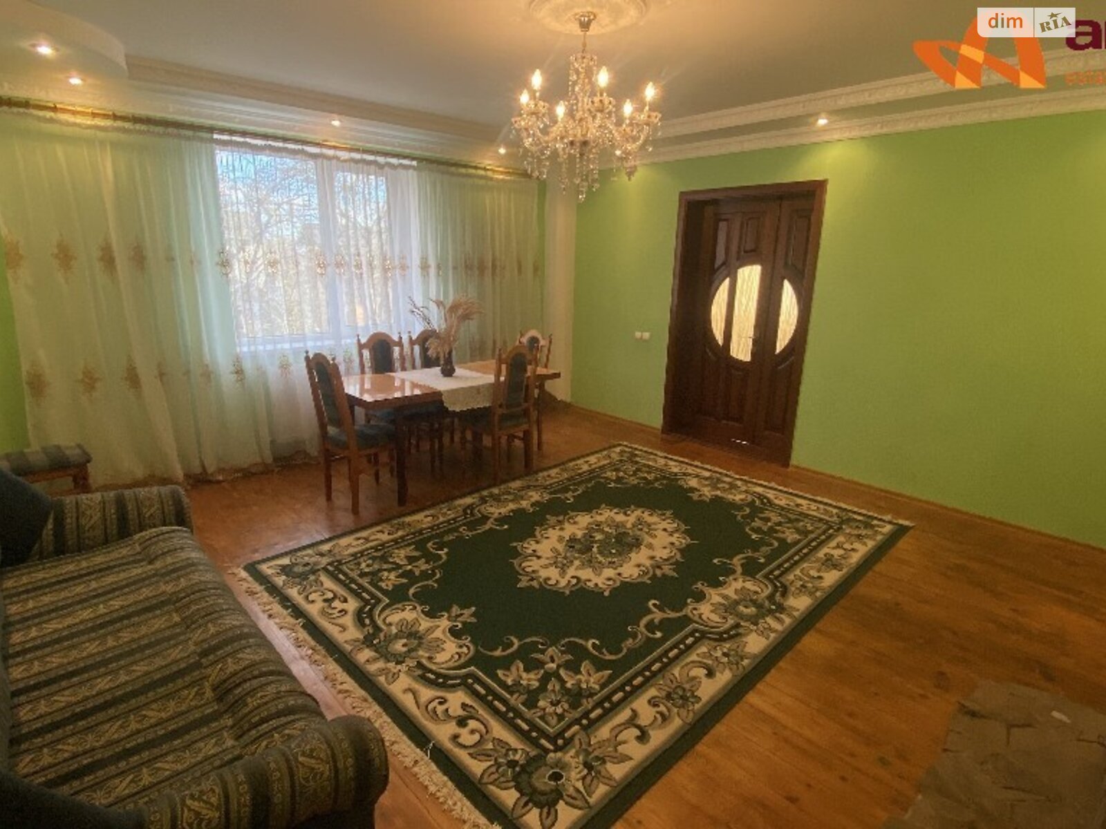 трехэтажный дом с балконом, 254.6 кв. м, кирпич. Продажа в Тысменице фото 1