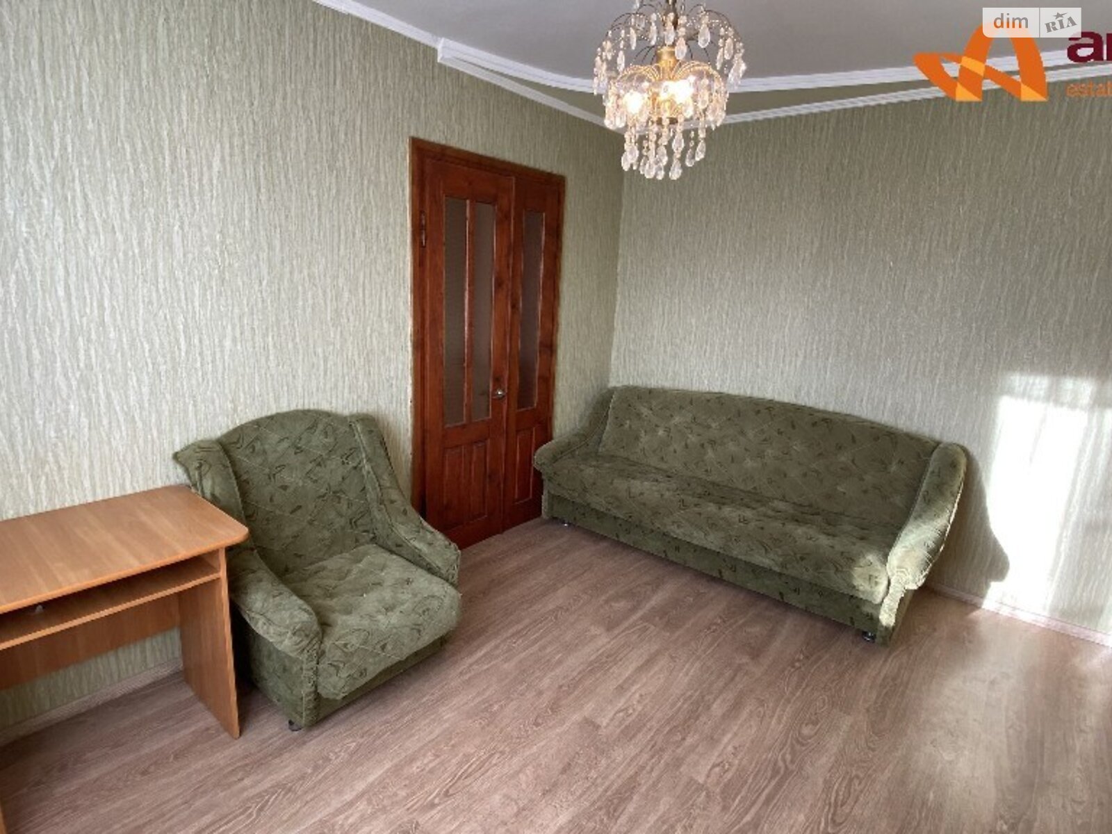 трехэтажный дом с балконом, 254.6 кв. м, кирпич. Продажа в Тысменице фото 1