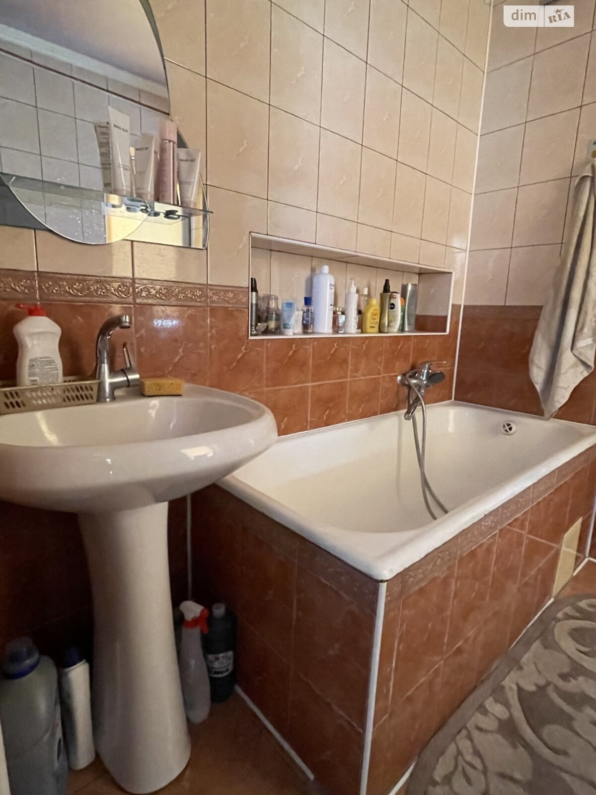 одноповерховий будинок, 70 кв. м, кирпич. Продаж у Тисмениці фото 1 одноповерховий будинок, 70 кв. м, кирпич. Продаж у Тисмениці фото 1
