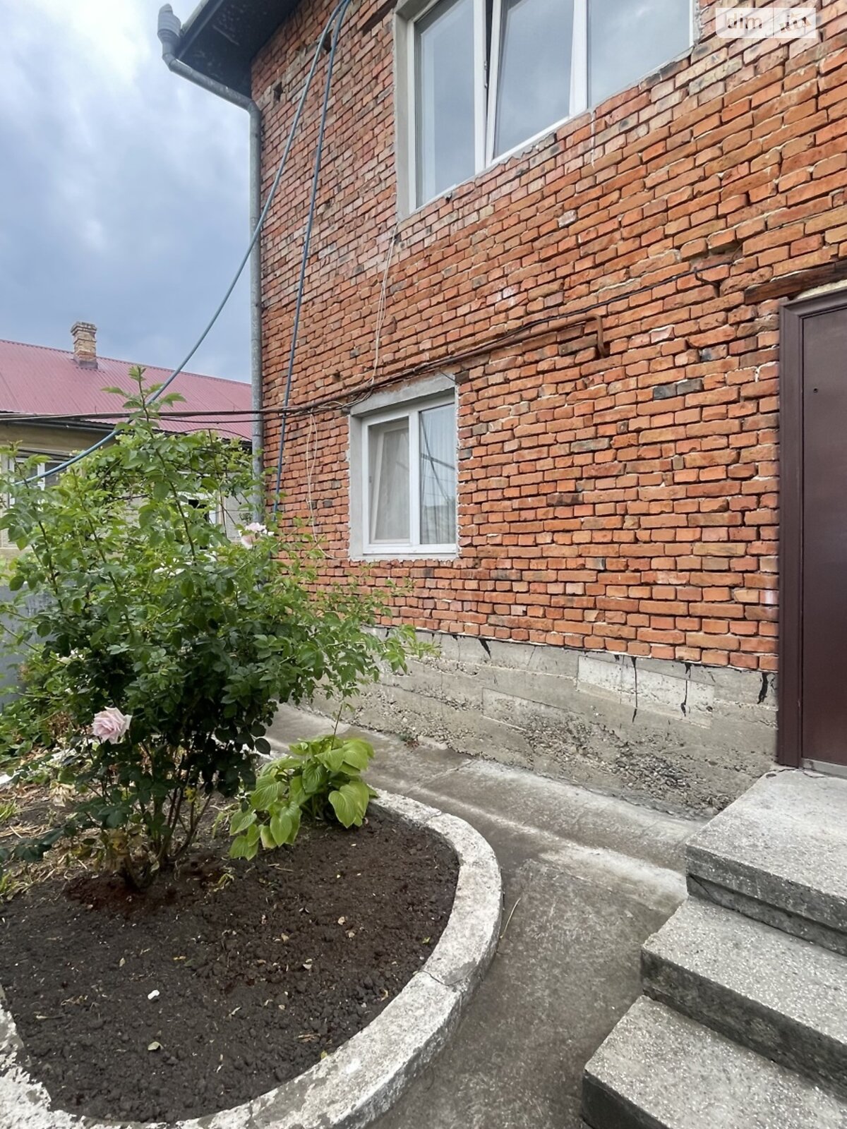 одноповерховий будинок, 70 кв. м, кирпич. Продаж у Тисмениці фото 1 одноповерховий будинок, 70 кв. м, кирпич. Продаж у Тисмениці фото 1
