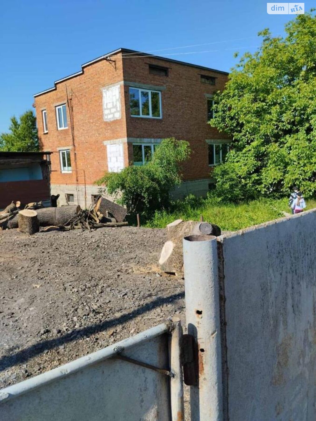 двухэтажный дом, 254 кв. м, кирпич. Продажа в Тысменице фото 1 двухэтажный дом, 254 кв. м, кирпич. Продажа в Тысменице фото 1