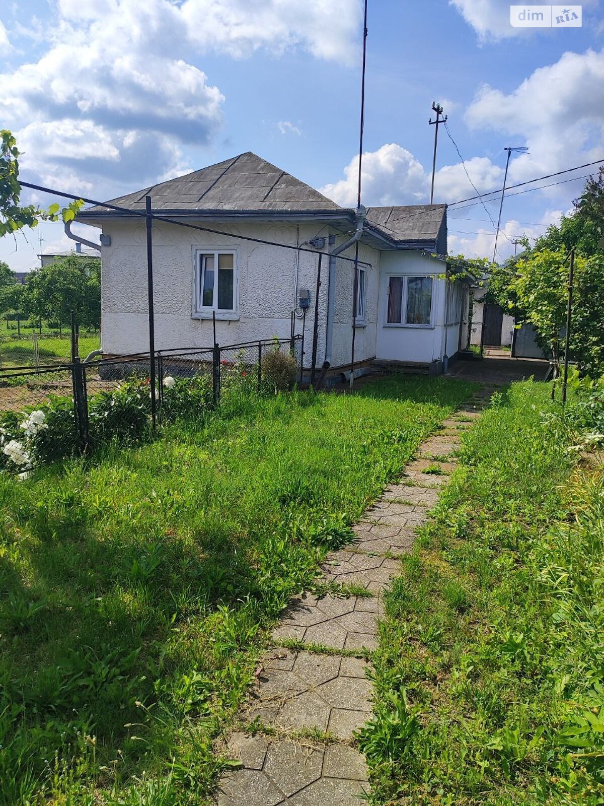 одноэтажный дом с гаражом, 65.8 кв. м, дерево и кирпич. Продажа в Тысменице фото 1 одноэтажный дом с гаражом, 65.8 кв. м, дерево и кирпич. Продажа в Тысменице фото 1