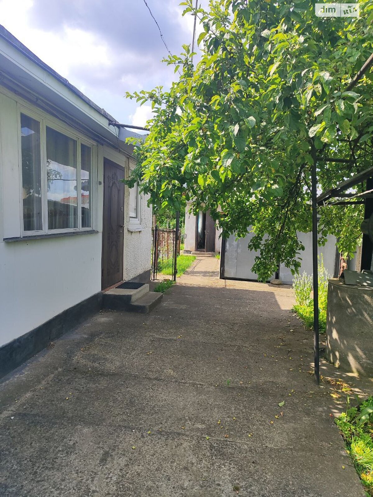 одноэтажный дом с гаражом, 65.8 кв. м, дерево и кирпич. Продажа в Тысменице фото 1 одноэтажный дом с гаражом, 65.8 кв. м, дерево и кирпич. Продажа в Тысменице фото 1