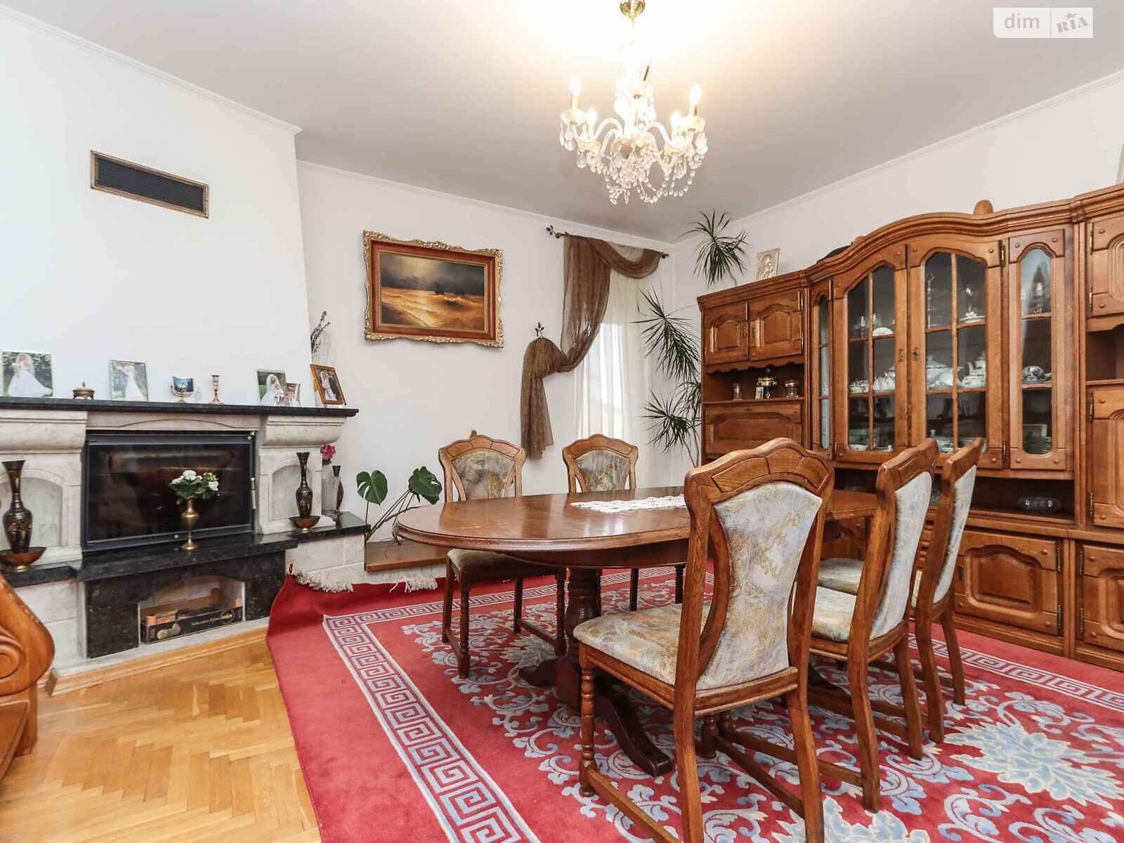 двухэтажный дом с балконом, 330 кв. м, кирпич. Продажа в Тысменице фото 1