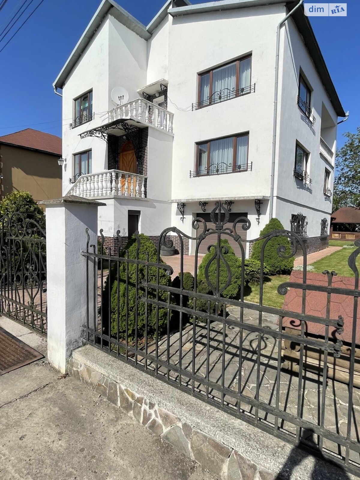 двоповерховий будинок, 284 кв. м, цегла. Продаж у Тисмениці фото 1 двоповерховий будинок, 284 кв. м, цегла. Продаж у Тисмениці фото 1