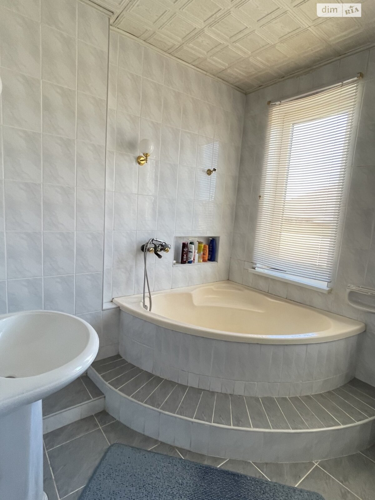 двоповерховий будинок, 284 кв. м, цегла. Продаж у Тисмениці фото 1 двоповерховий будинок, 284 кв. м, цегла. Продаж у Тисмениці фото 1