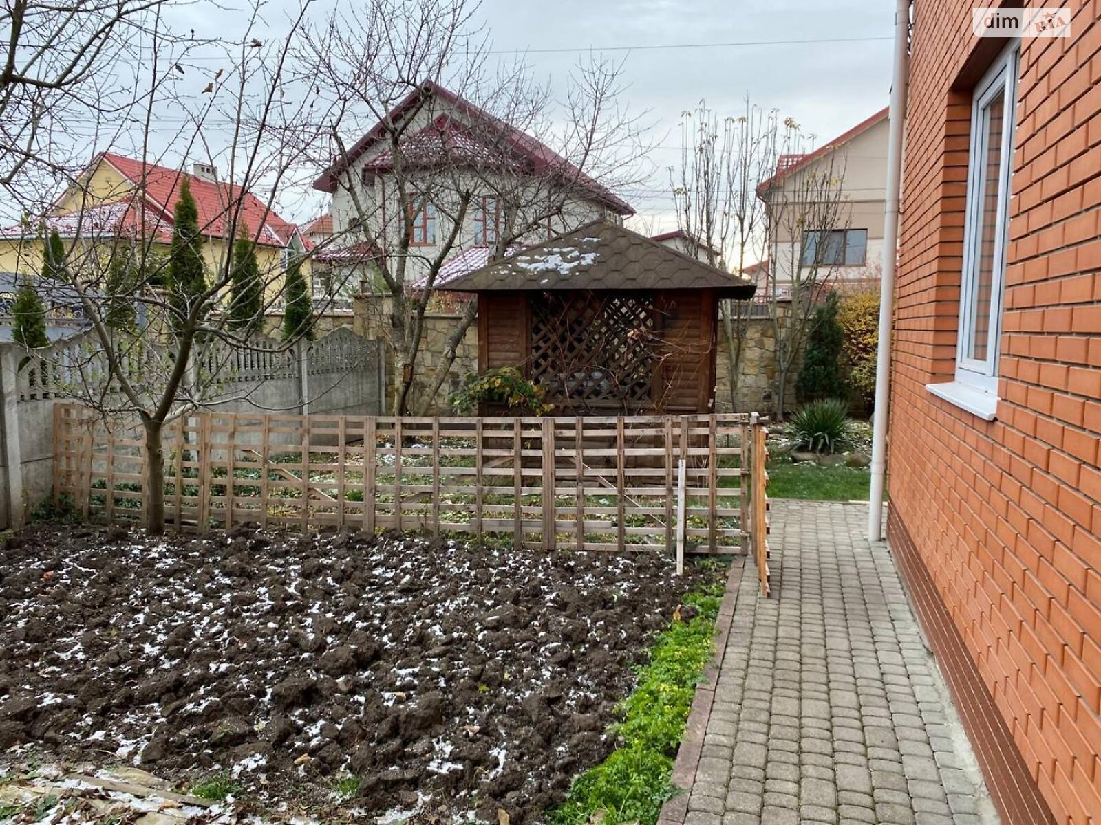 двоповерховий будинок з гаражем, 217.2 кв. м, цегла. Продаж у Угорниках фото 1 двоповерховий будинок з гаражем, 217.2 кв. м, цегла. Продаж у Угорниках фото 1