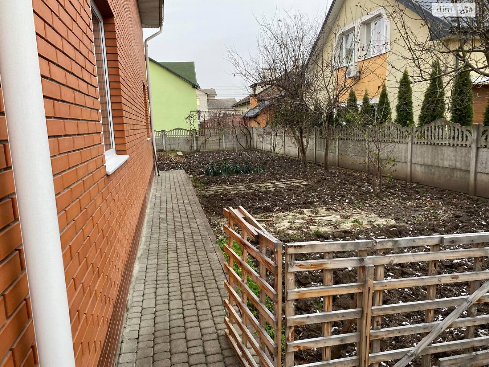 двоповерховий будинок з гаражем, 217.2 кв. м, цегла. Продаж у Угорниках фото 1 двоповерховий будинок з гаражем, 217.2 кв. м, цегла. Продаж у Угорниках фото 1