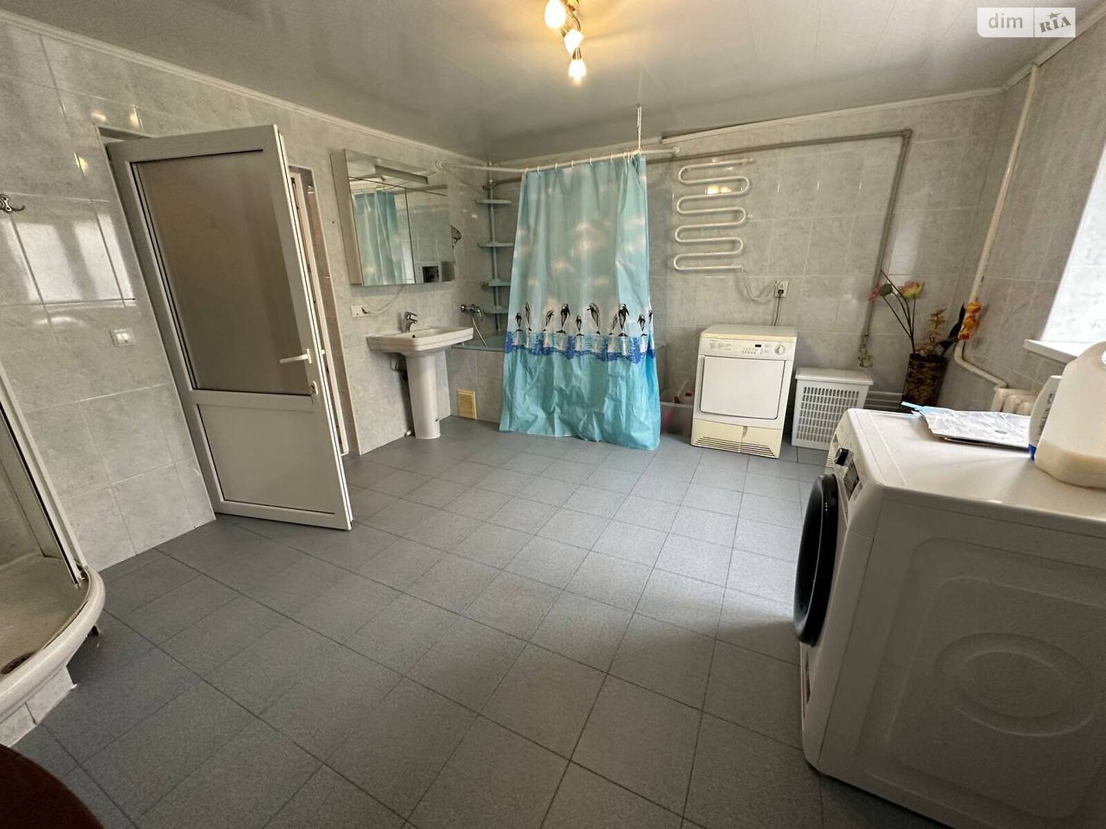 триповерховий будинок з гаражем, 388 кв. м, цегла. Продаж у Угорниках фото 1 триповерховий будинок з гаражем, 388 кв. м, цегла. Продаж у Угорниках фото 1