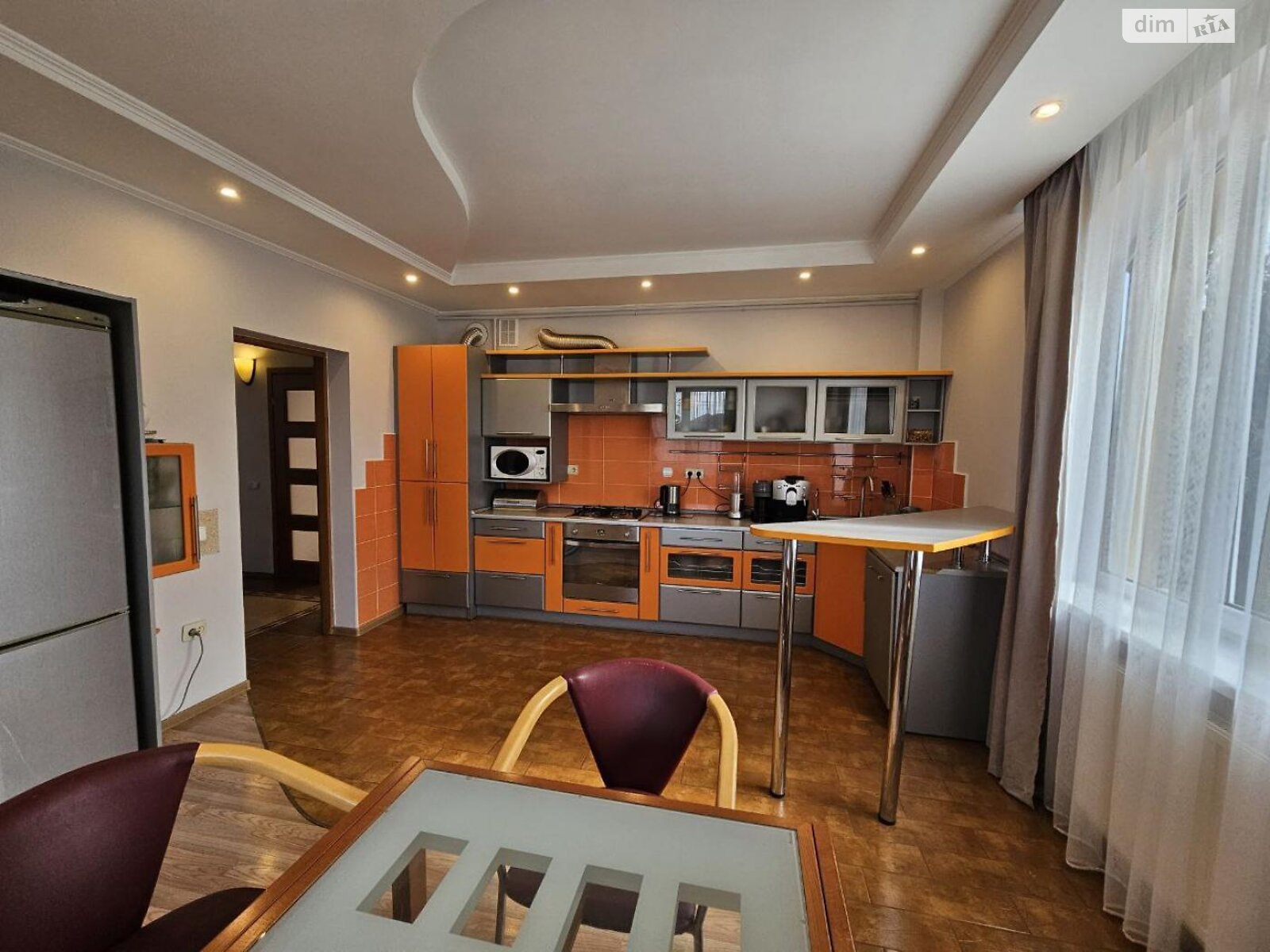 двухэтажный дом с гаражом, 207 кв. м, кирпич. Продажа в Угорниках фото 1 двухэтажный дом с гаражом, 207 кв. м, кирпич. Продажа в Угорниках фото 1