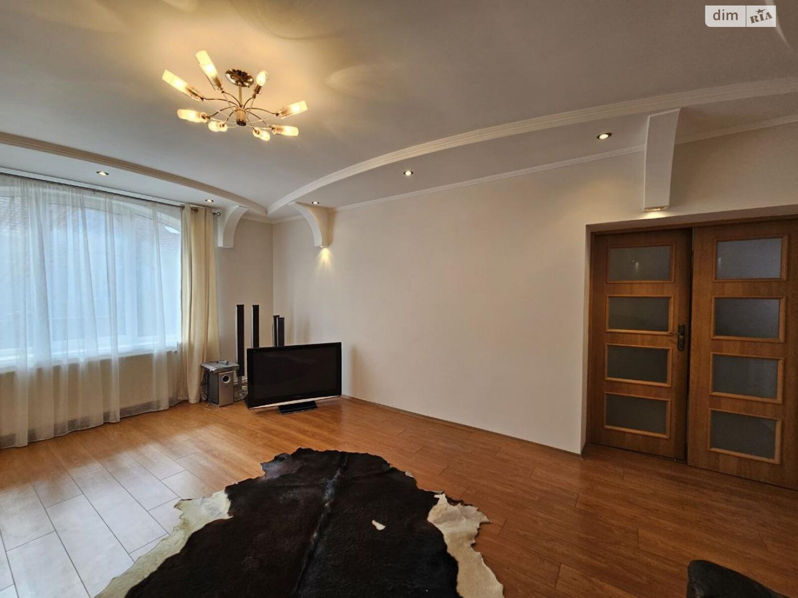 двухэтажный дом с верандой, 207 кв. м, кирпич. Продажа в Угорниках фото 1 двухэтажный дом с верандой, 207 кв. м, кирпич. Продажа в Угорниках фото 1