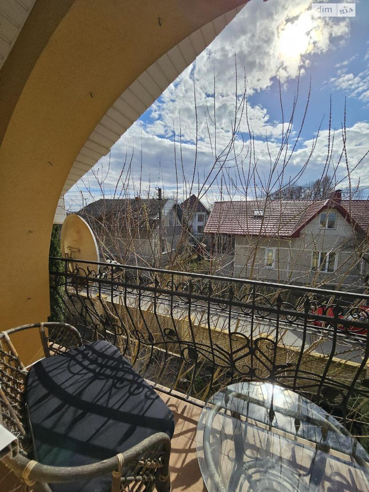 двухэтажный дом с верандой, 207 кв. м, кирпич. Продажа в Угорниках фото 1 двухэтажный дом с верандой, 207 кв. м, кирпич. Продажа в Угорниках фото 1