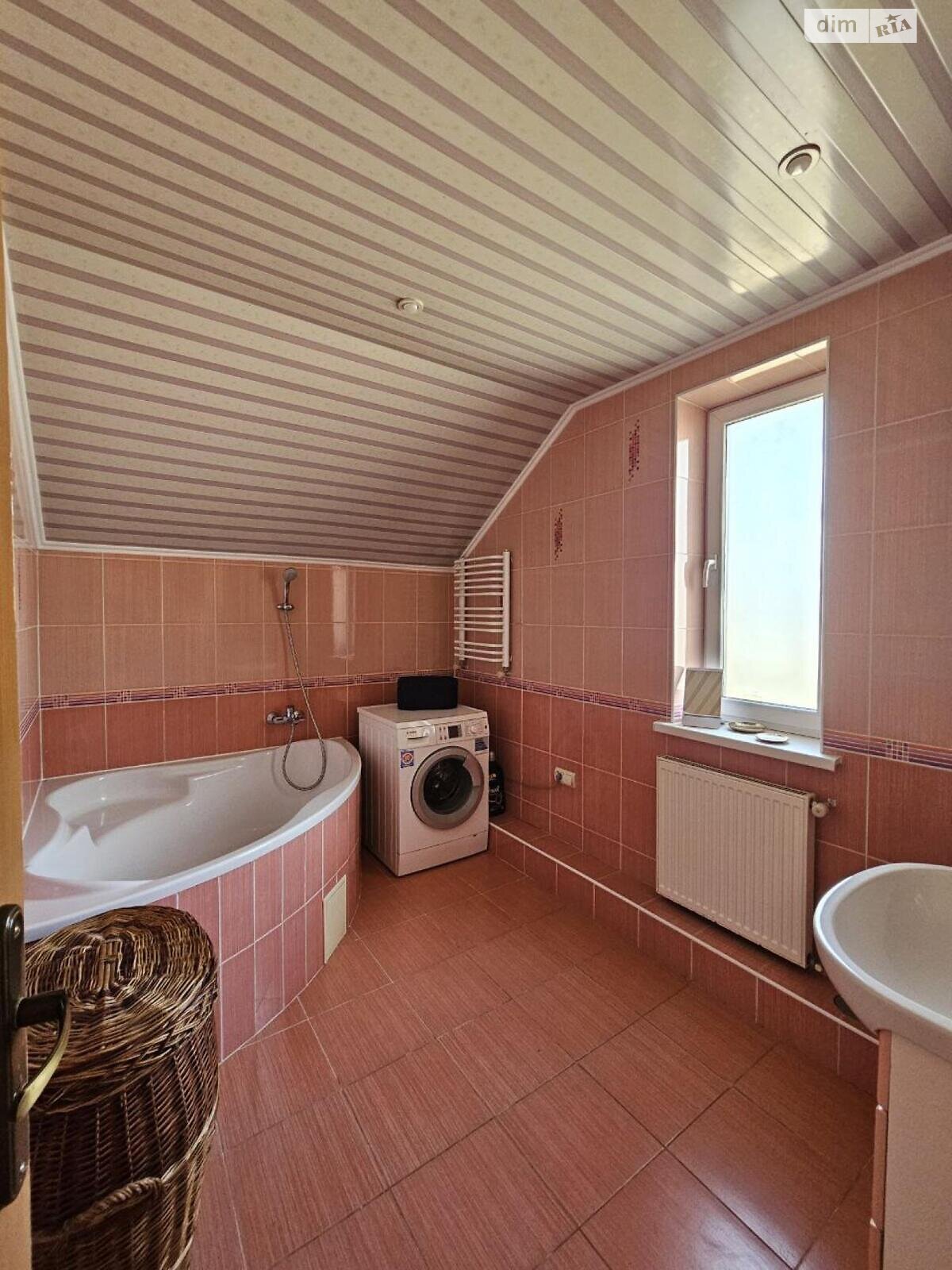 двухэтажный дом с верандой, 207 кв. м, кирпич. Продажа в Угорниках фото 1 двухэтажный дом с верандой, 207 кв. м, кирпич. Продажа в Угорниках фото 1