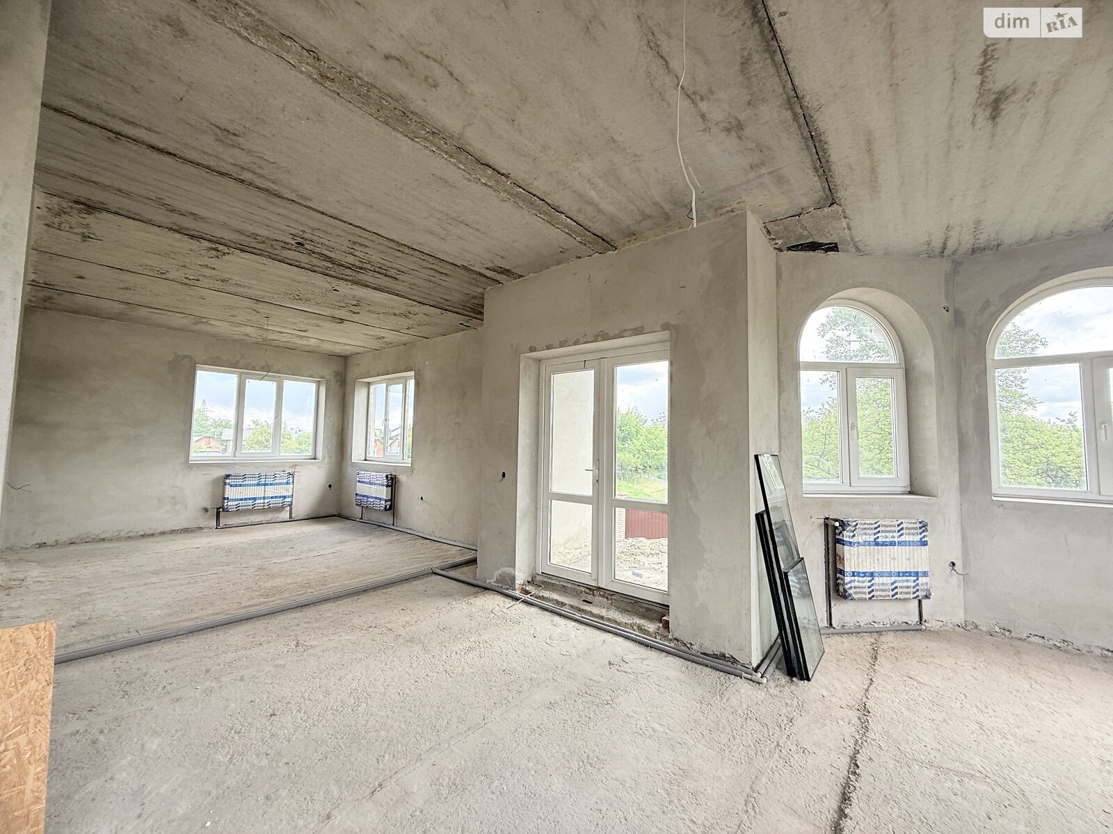 двухэтажный дом с гаражом, 278.8 кв. м, кирпич. Продажа в Угорниках фото 1 двухэтажный дом с гаражом, 278.8 кв. м, кирпич. Продажа в Угорниках фото 1