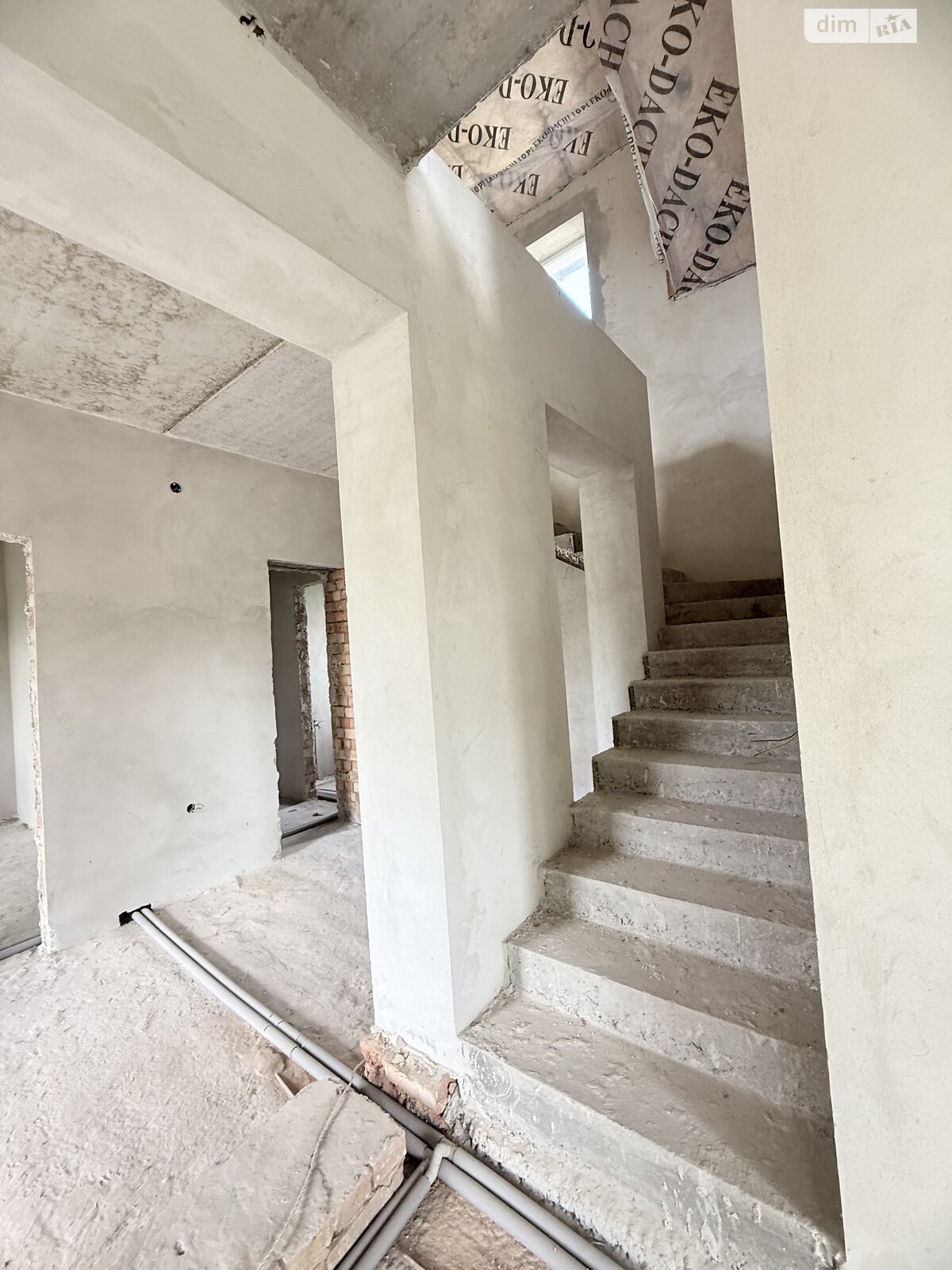 двухэтажный дом с гаражом, 278.8 кв. м, кирпич. Продажа в Угорниках фото 1 двухэтажный дом с гаражом, 278.8 кв. м, кирпич. Продажа в Угорниках фото 1