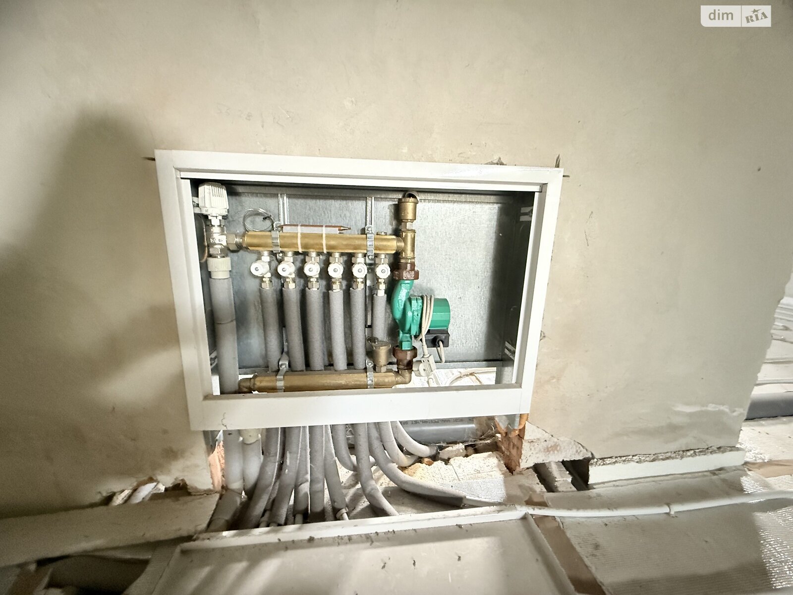 двухэтажный дом с гаражом, 278.8 кв. м, кирпич. Продажа в Угорниках фото 1 двухэтажный дом с гаражом, 278.8 кв. м, кирпич. Продажа в Угорниках фото 1