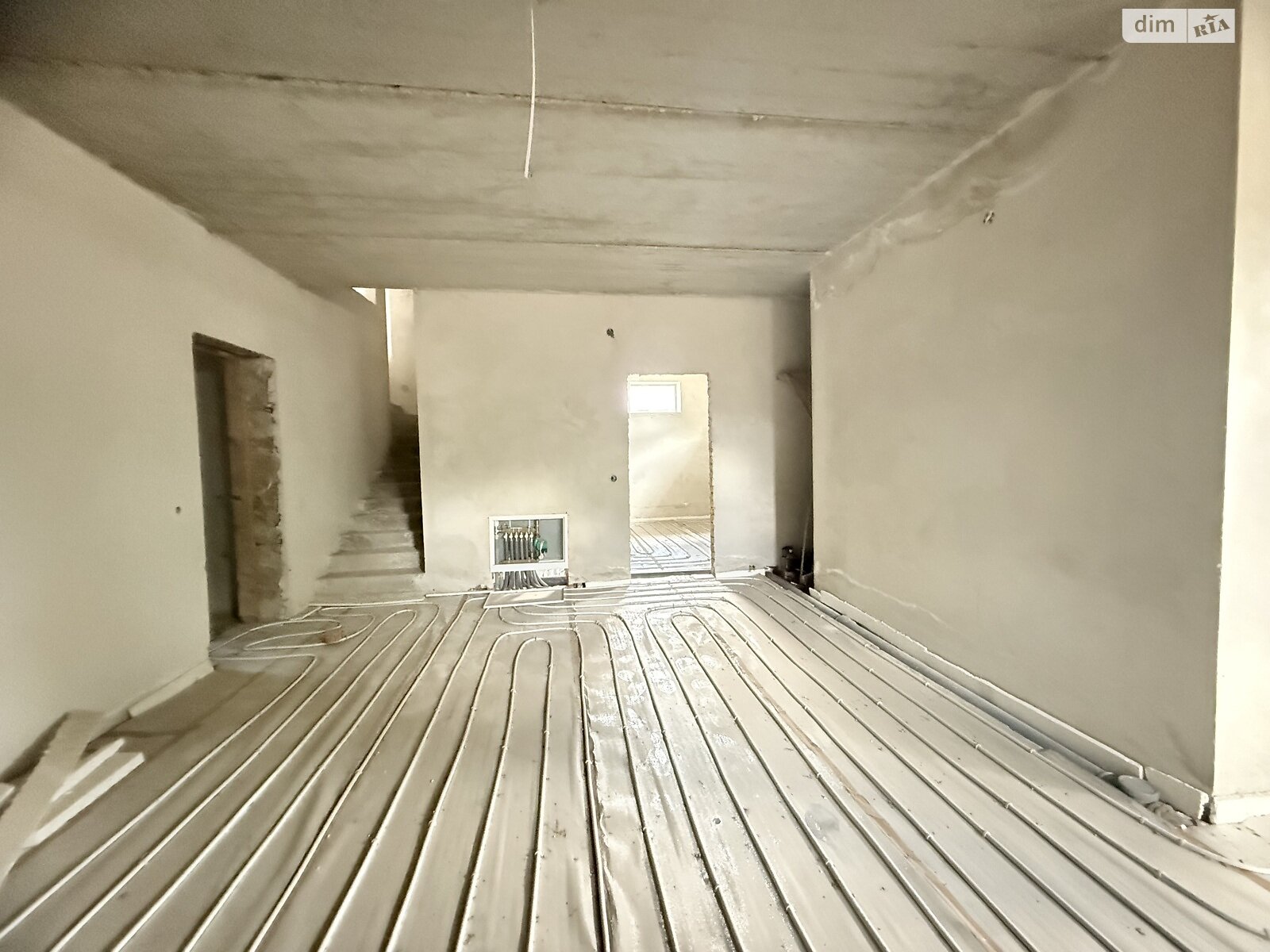 двухэтажный дом с гаражом, 278.8 кв. м, кирпич. Продажа в Угорниках фото 1 двухэтажный дом с гаражом, 278.8 кв. м, кирпич. Продажа в Угорниках фото 1