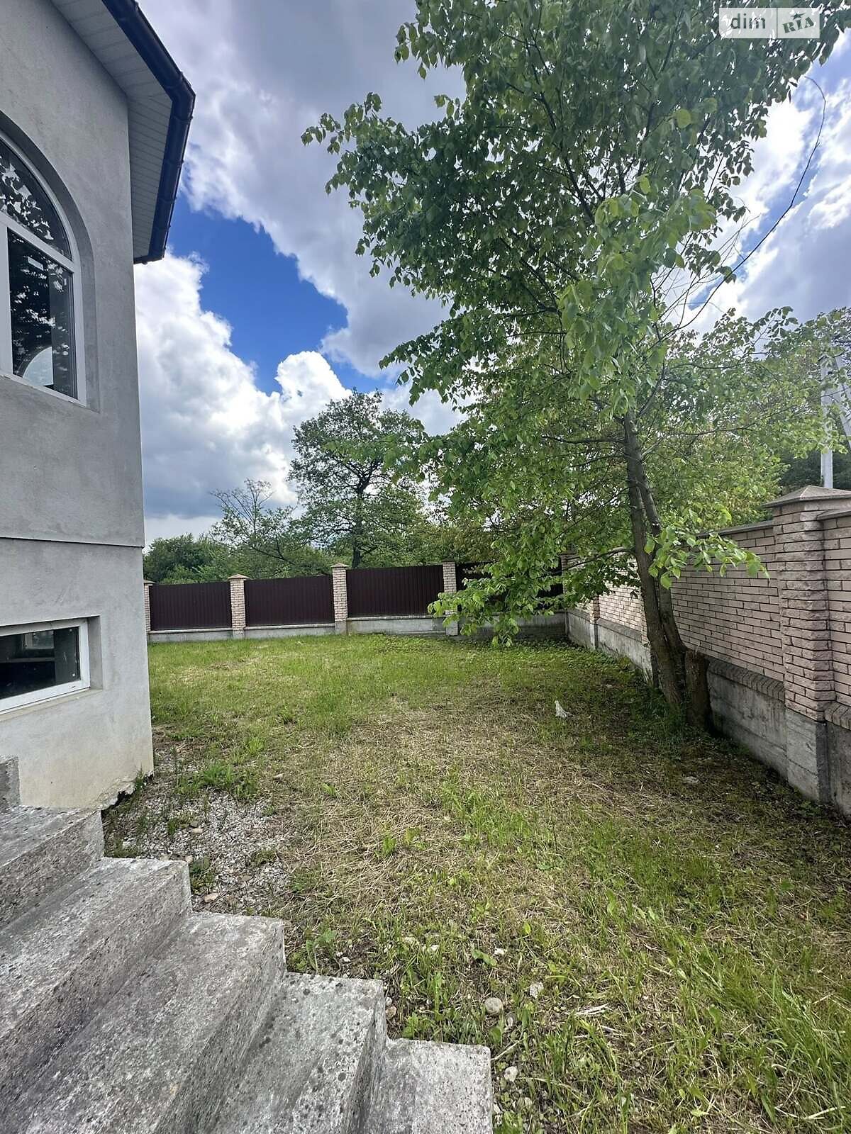 двоповерховий будинок з гаражем, 278 кв. м, цегла. Продаж у Угорниках фото 1 двоповерховий будинок з гаражем, 278 кв. м, цегла. Продаж у Угорниках фото 1