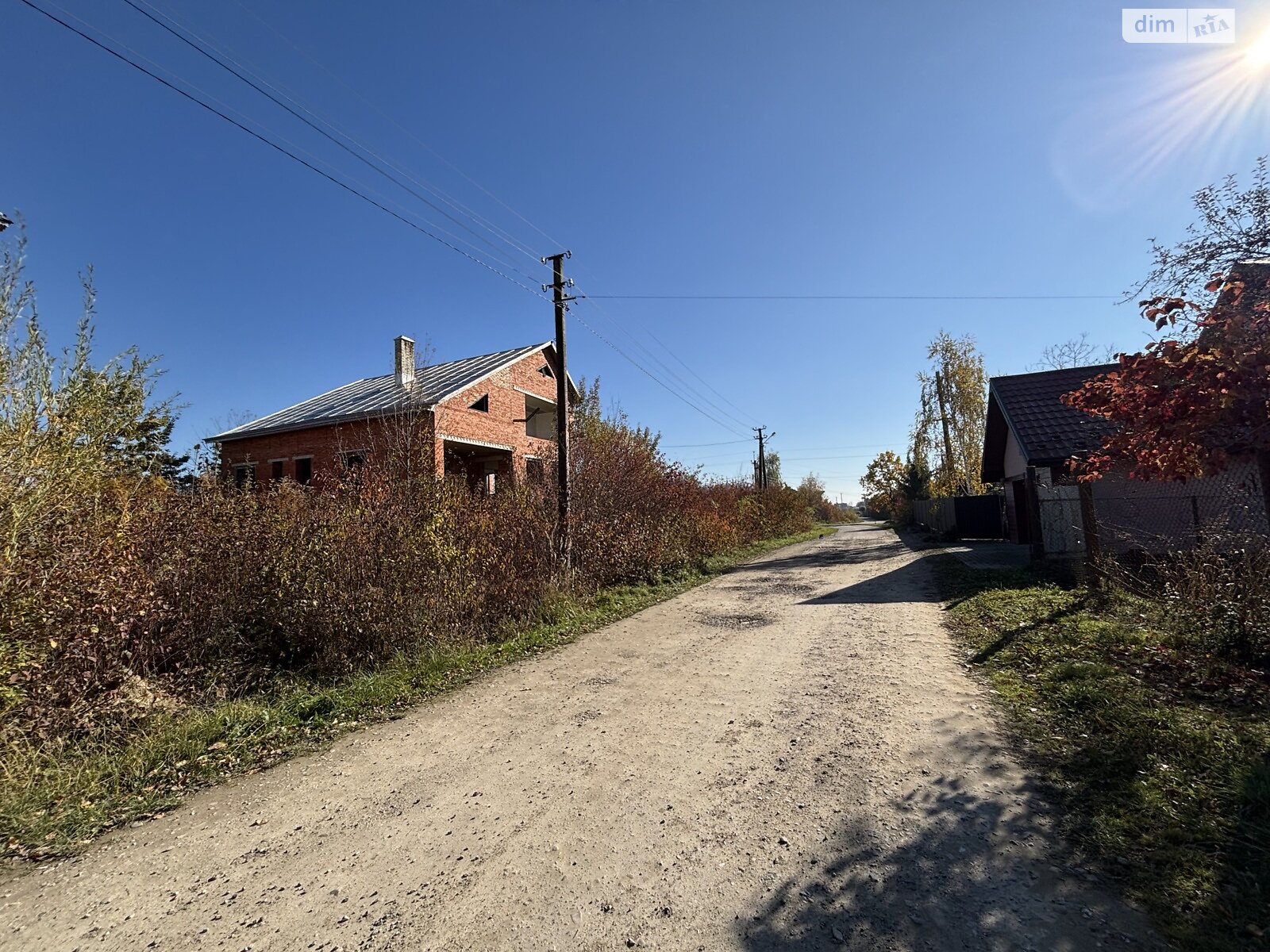 двухэтажный дом с верандой, 290 кв. м, кирпич. Продажа в Угринове фото 1