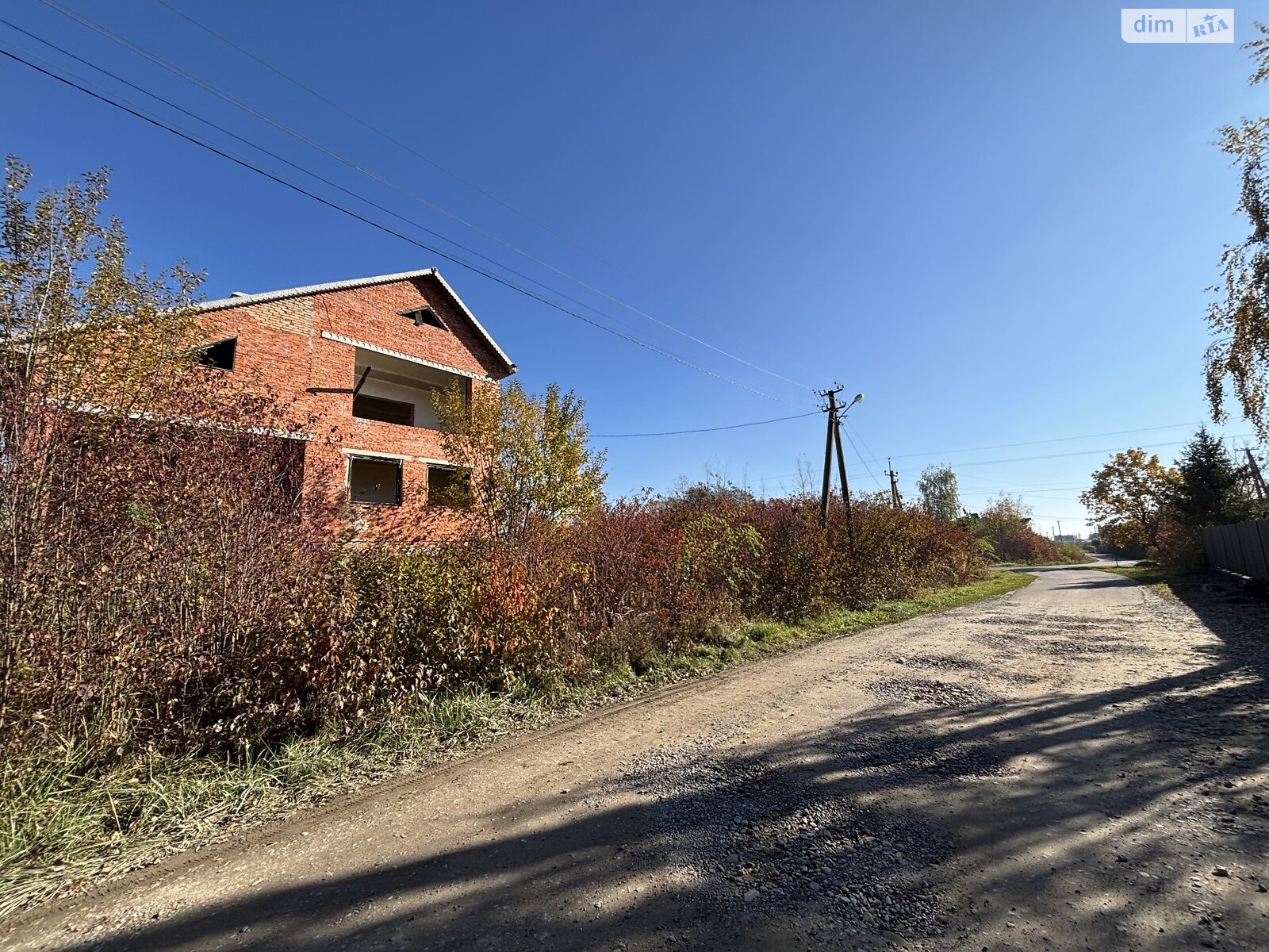 двухэтажный дом с верандой, 290 кв. м, кирпич. Продажа в Угринове фото 1