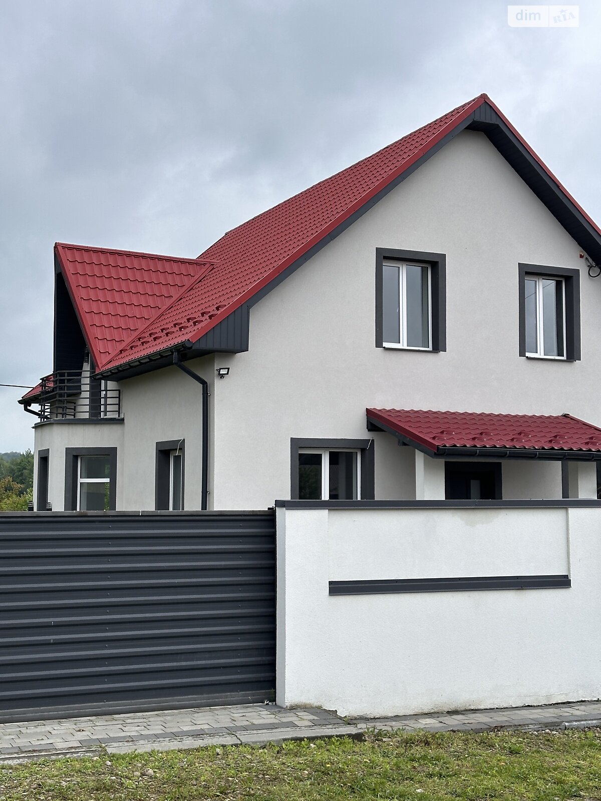 двухэтажный дом с гаражом, 216 кв. м, кирпич. Продажа в Угринове фото 1 двухэтажный дом с гаражом, 216 кв. м, кирпич. Продажа в Угринове фото 1