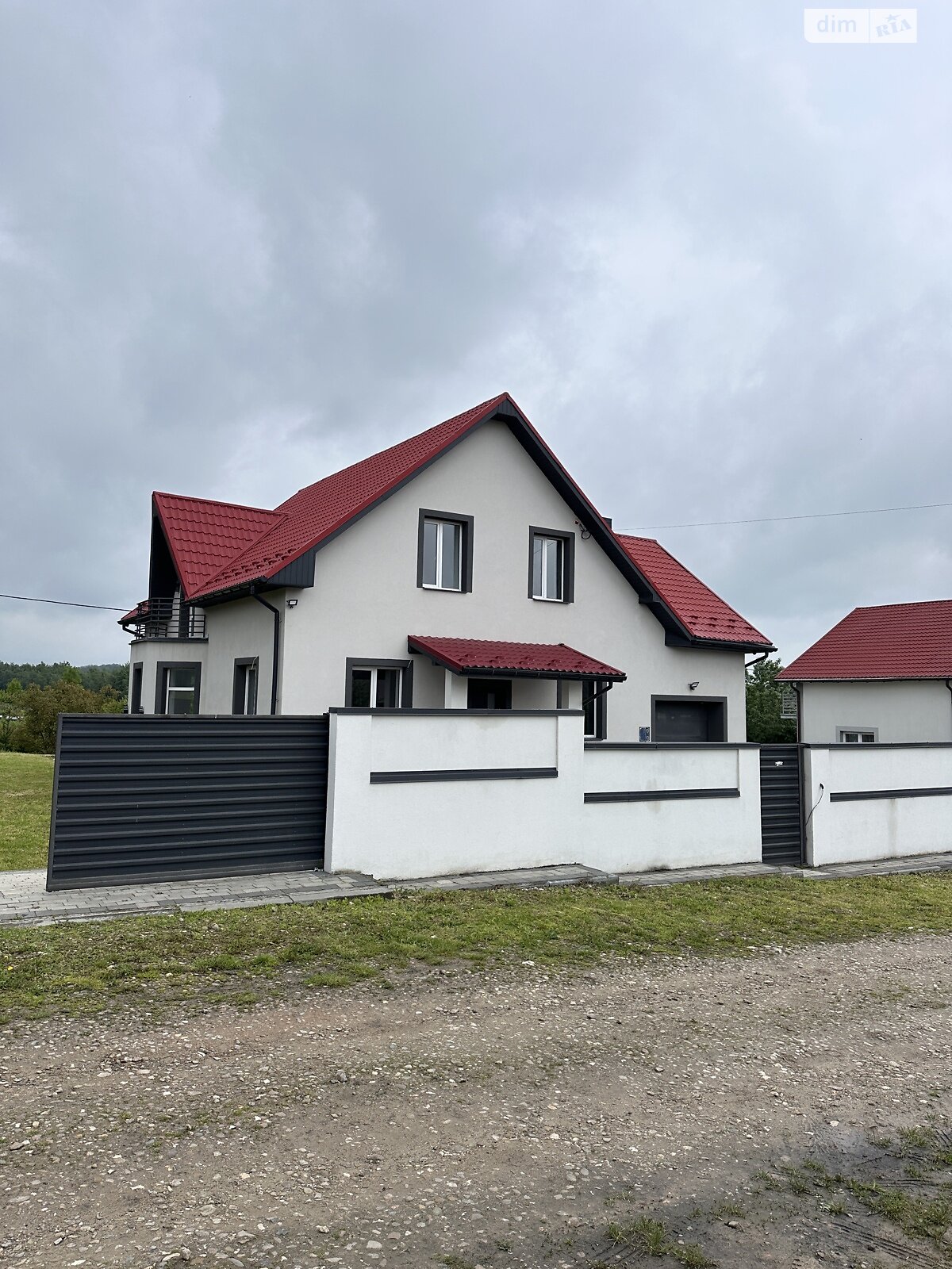 двухэтажный дом с гаражом, 216 кв. м, кирпич. Продажа в Угринове фото 1 двухэтажный дом с гаражом, 216 кв. м, кирпич. Продажа в Угринове фото 1