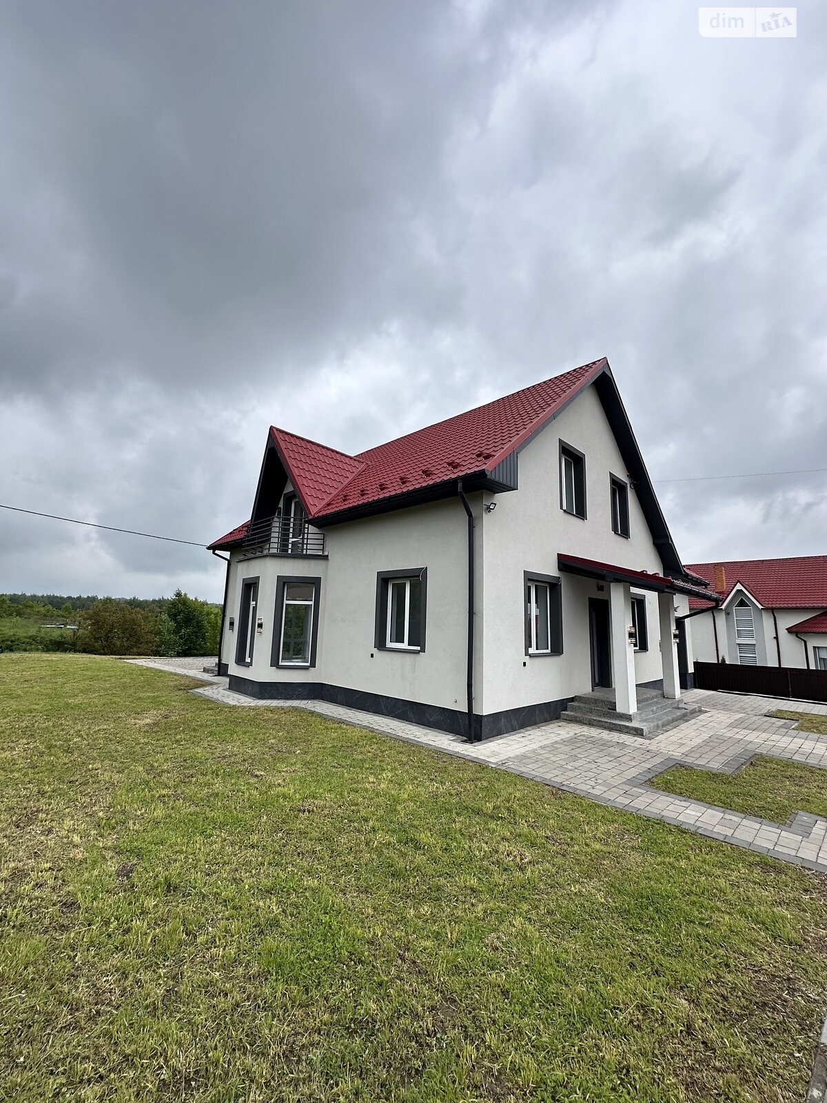 двухэтажный дом с гаражом, 216 кв. м, кирпич. Продажа в Угринове фото 1 двухэтажный дом с гаражом, 216 кв. м, кирпич. Продажа в Угринове фото 1