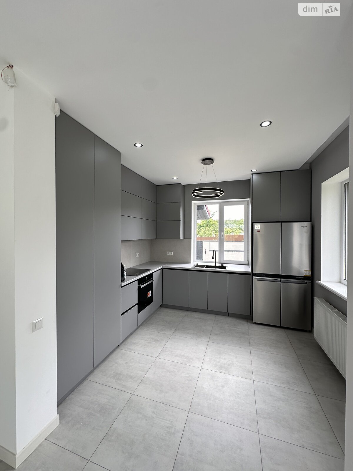 двухэтажный дом с гаражом, 216 кв. м, кирпич. Продажа в Угринове фото 1 двухэтажный дом с гаражом, 216 кв. м, кирпич. Продажа в Угринове фото 1