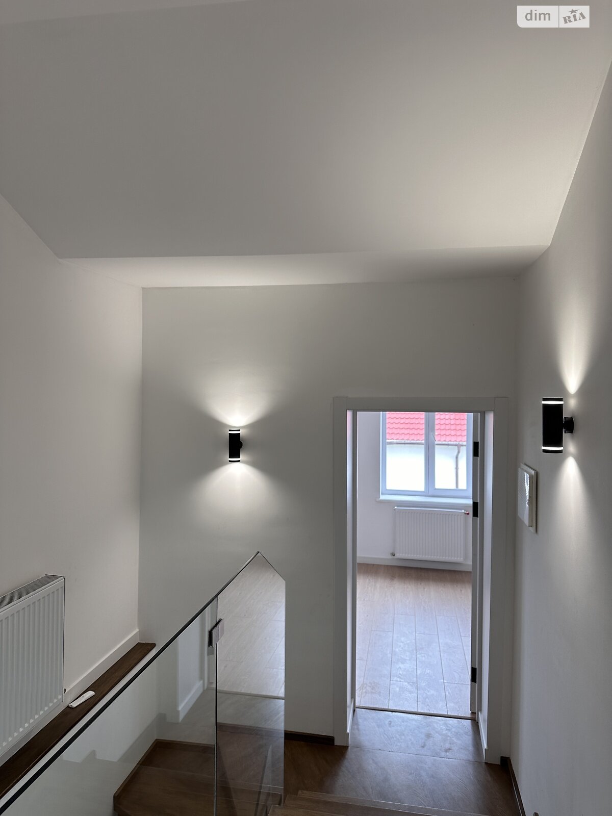 двухэтажный дом с гаражом, 216 кв. м, кирпич. Продажа в Угринове фото 1 двухэтажный дом с гаражом, 216 кв. м, кирпич. Продажа в Угринове фото 1