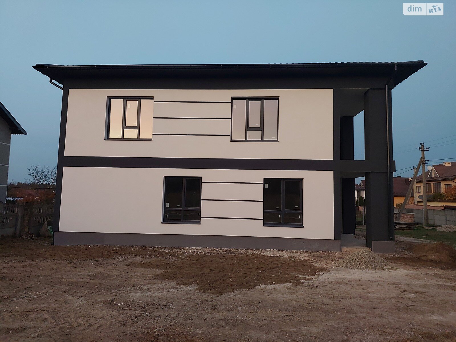двоповерховий будинок, 210 кв. м, цегла. Продаж у Угринові фото 1 двоповерховий будинок, 210 кв. м, цегла. Продаж у Угринові фото 1