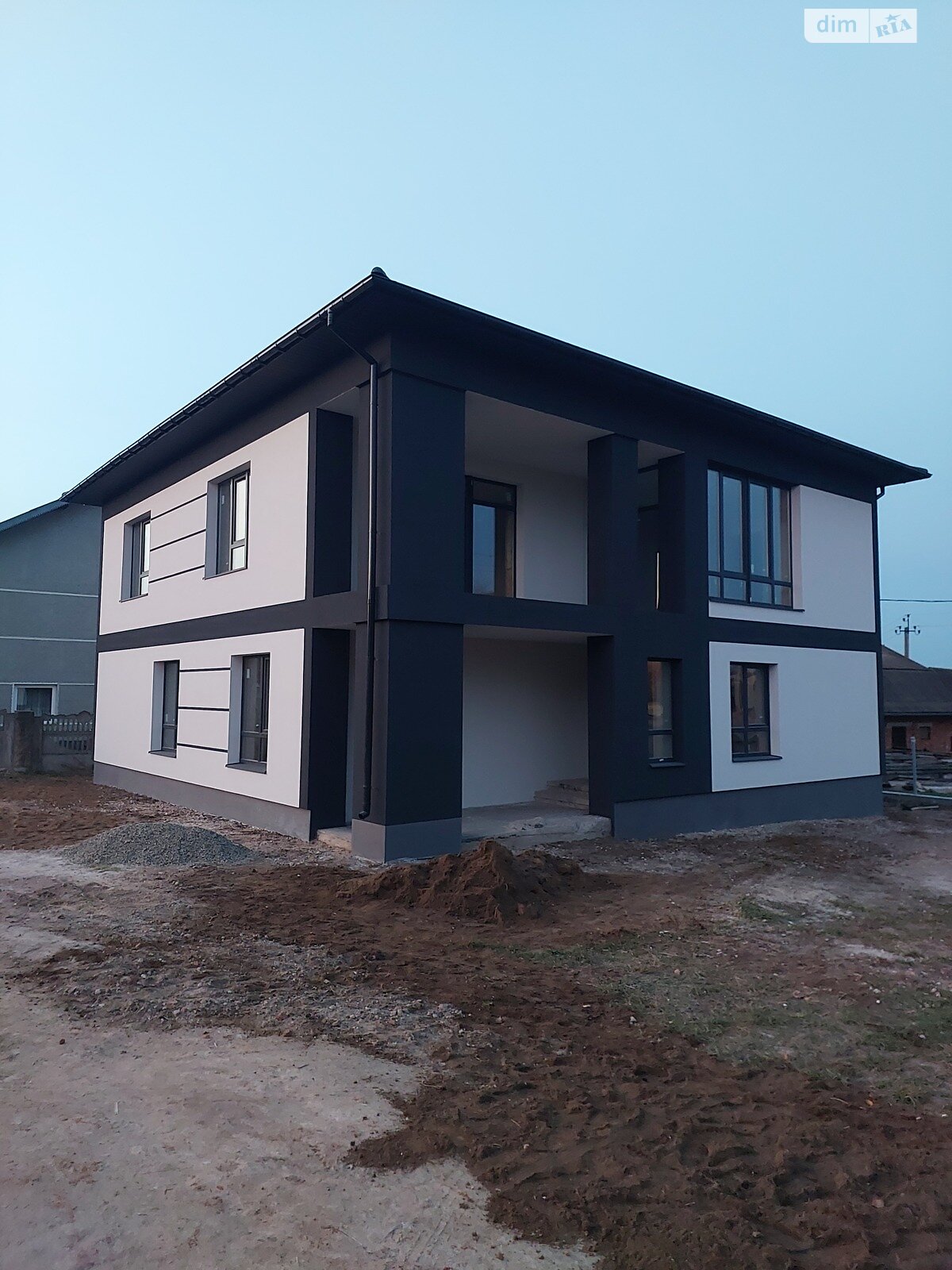 двоповерховий будинок, 210 кв. м, цегла. Продаж у Угринові фото 1 двоповерховий будинок, 210 кв. м, цегла. Продаж у Угринові фото 1