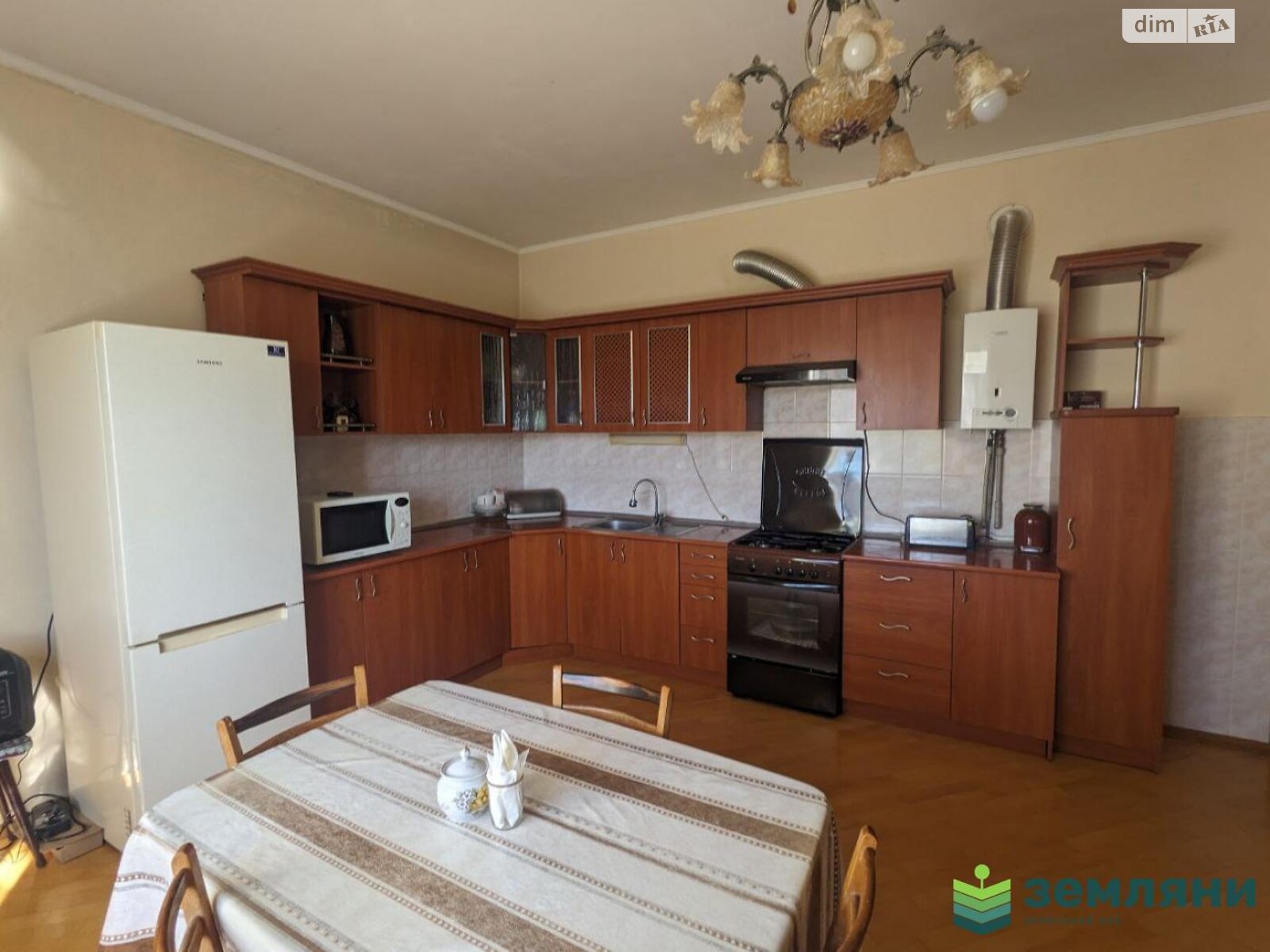 двухэтажный дом беседка, 324.6 кв. м, кирпич. Продажа в Угринове фото 1 двухэтажный дом беседка, 324.6 кв. м, кирпич. Продажа в Угринове фото 1