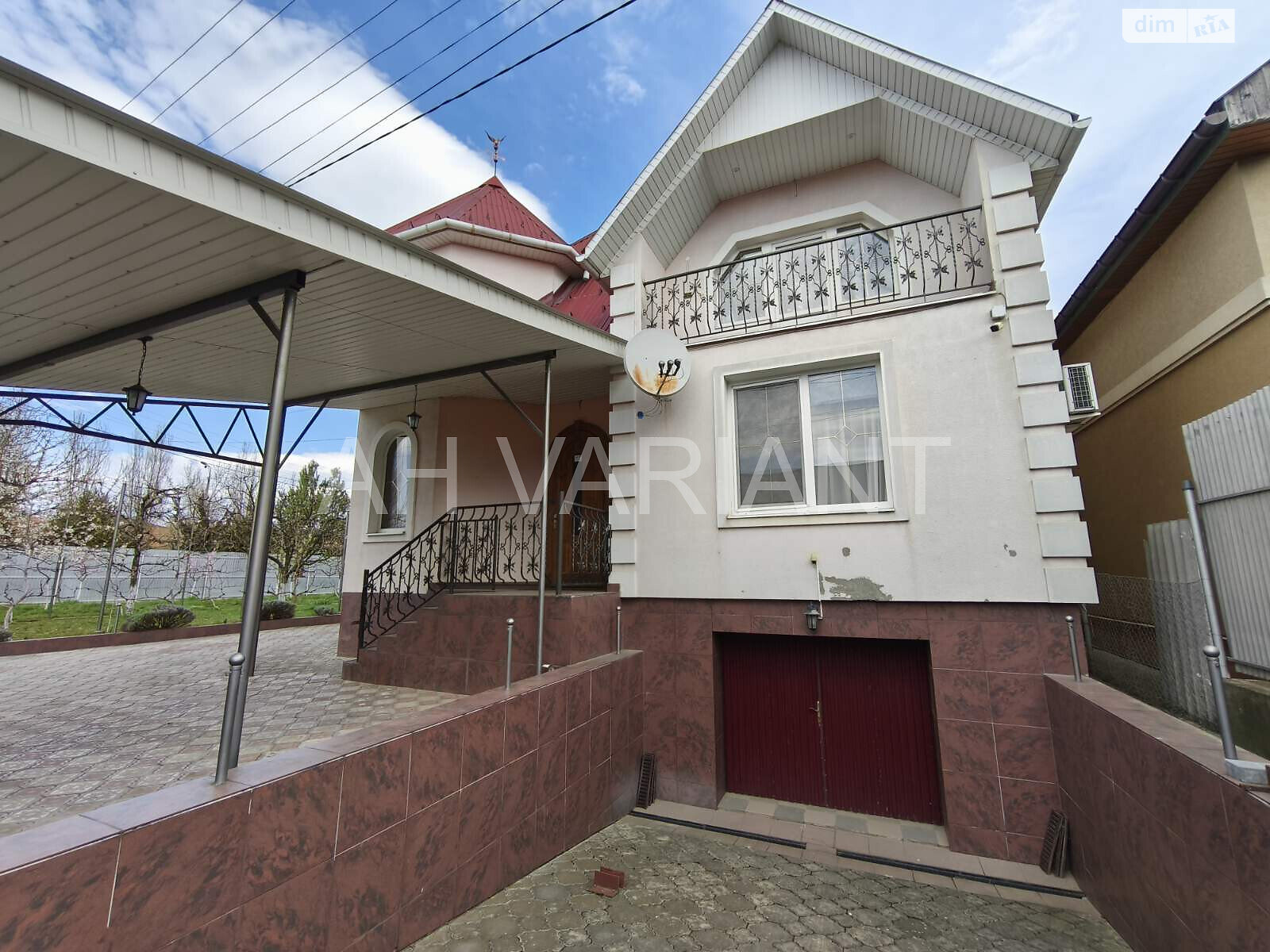 двоповерховий будинок з гаражем, 188 кв. м, цегла. Продаж у Ужгороді фото 1 двоповерховий будинок з гаражем, 188 кв. м, цегла. Продаж у Ужгороді фото 1
