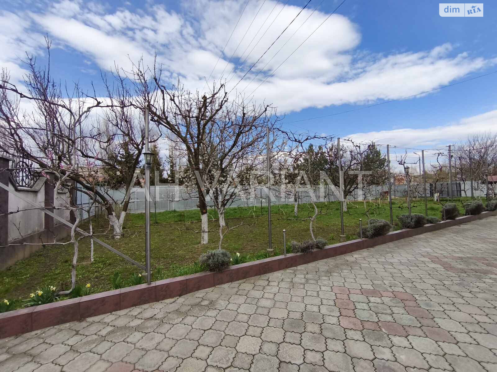 двоповерховий будинок з гаражем, 188 кв. м, цегла. Продаж у Ужгороді фото 1 двоповерховий будинок з гаражем, 188 кв. м, цегла. Продаж у Ужгороді фото 1